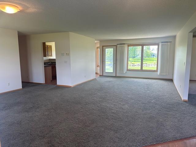 2000 single family home for sale at 3009 Blue Spruce Lane NW in Bemidji, MN — 3 bed, 2 bath (photo 2 of 15)