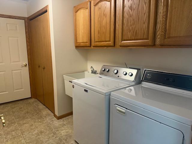 2000 single family home for sale at 3009 Blue Spruce Lane NW in Bemidji, MN — 3 bed, 2 bath (photo 9 of 15)
