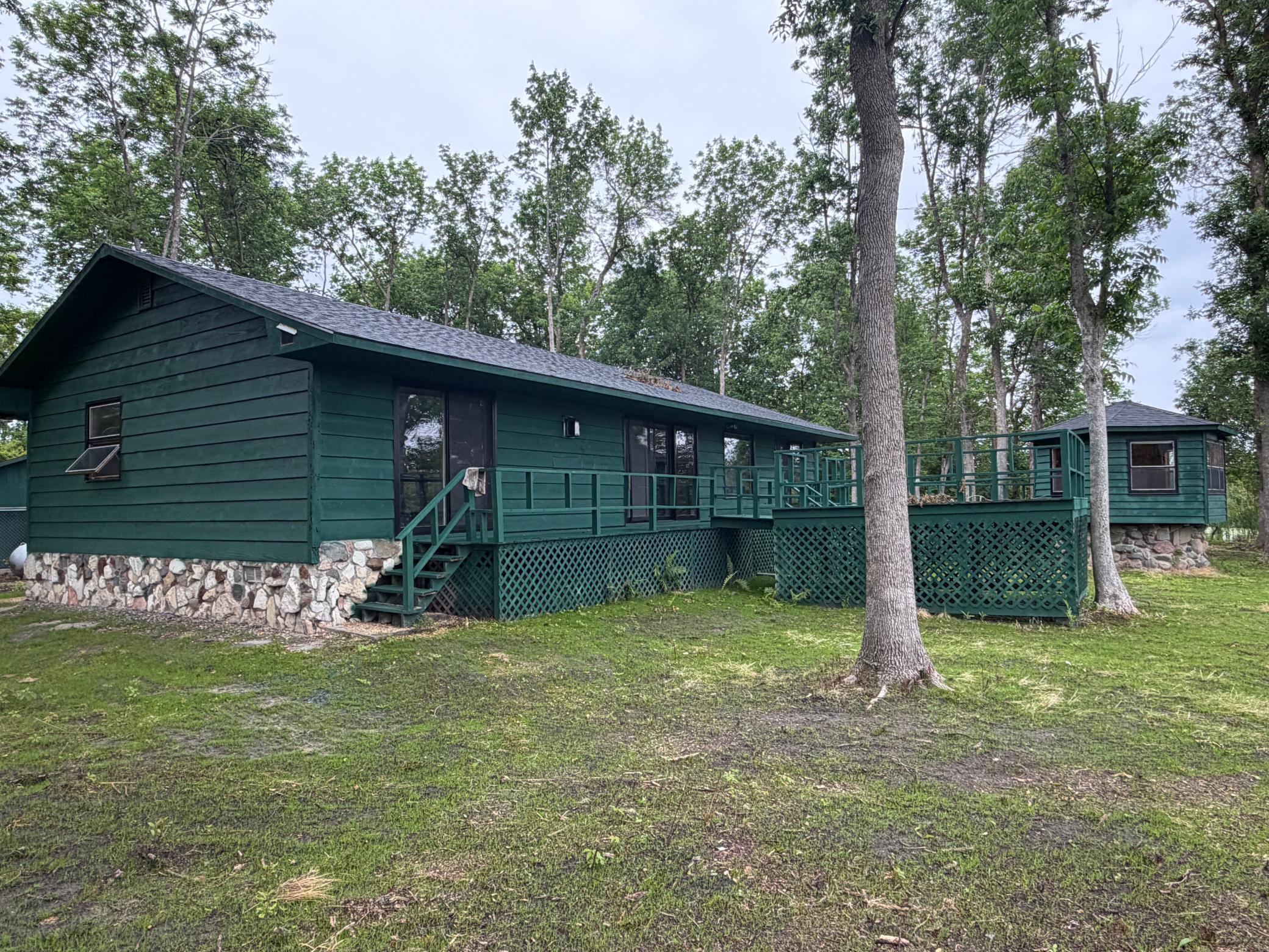 210 Oak Road, Warroad MN 56763 - Photo 8 of 28