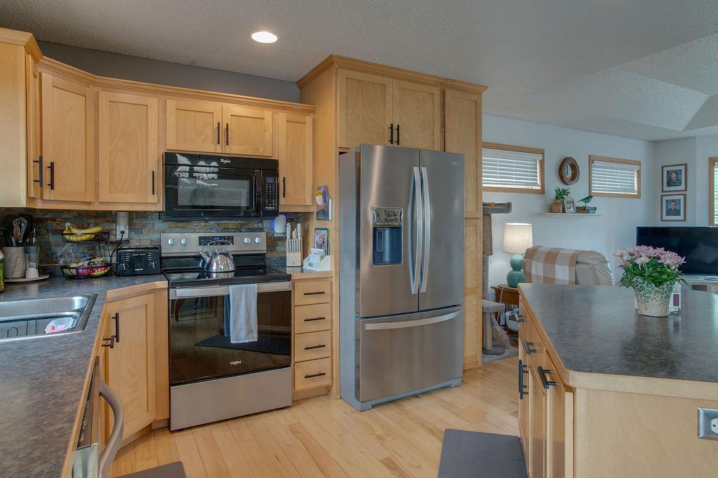 1087 Parkway Lane, West Fargo ND 58078 - Photo 16 of 49