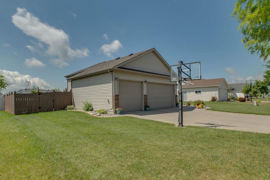 1087 Parkway Lane, West Fargo ND 58078 - Photo 3 of 49