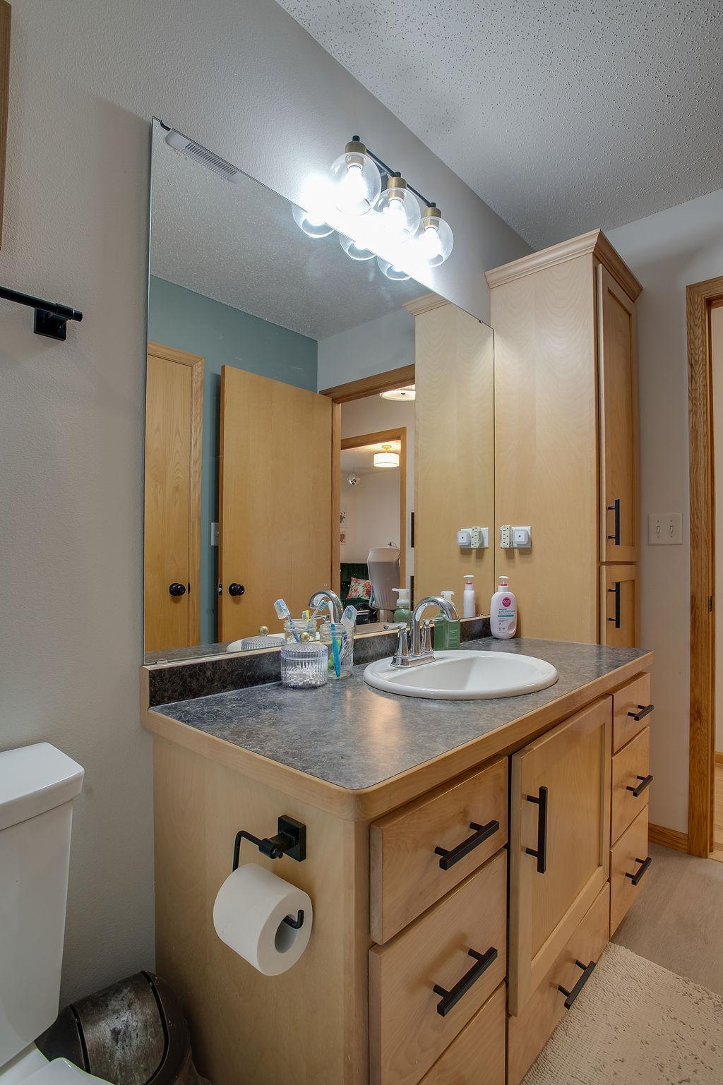 1087 Parkway Lane, West Fargo ND 58078 - Photo 24 of 49