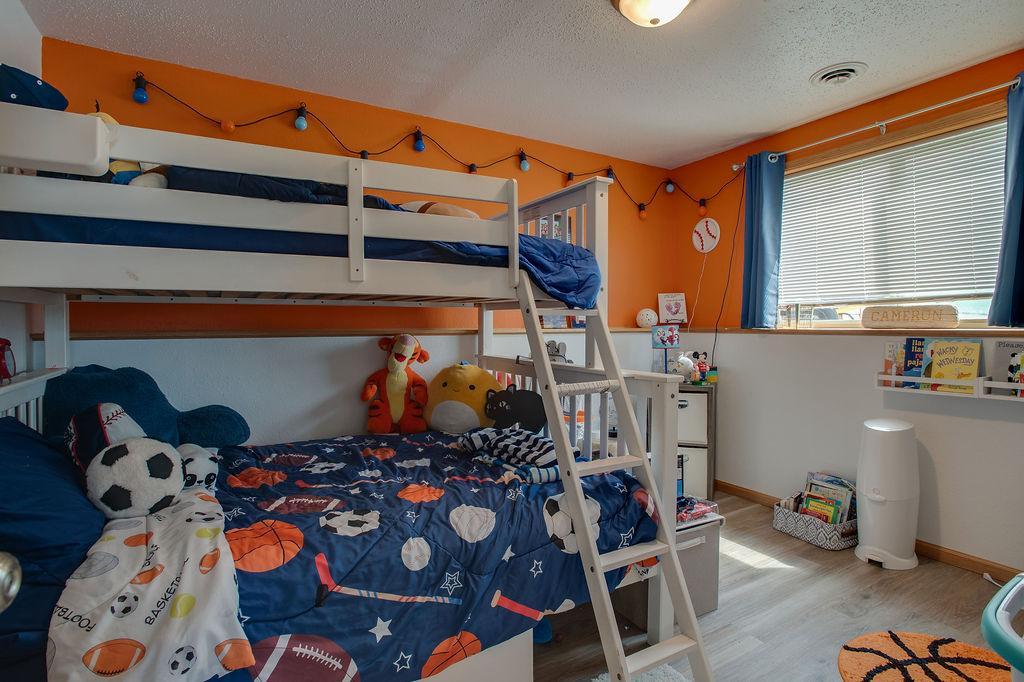 1087 Parkway Lane, West Fargo ND 58078 - Photo 34 of 49