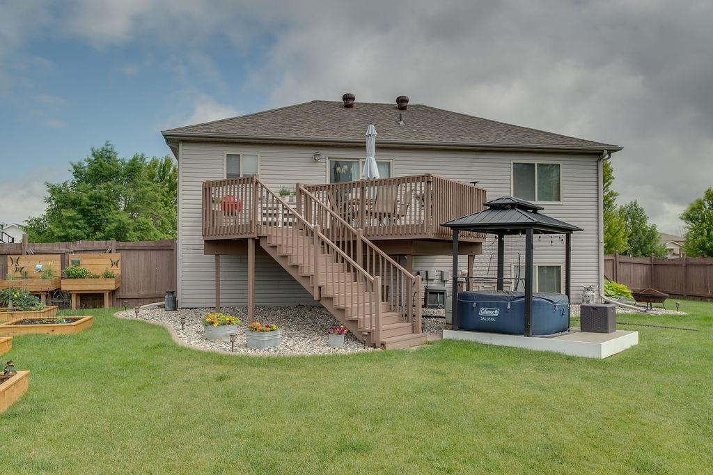 1087 Parkway Lane, West Fargo ND 58078 - Photo 42 of 49
