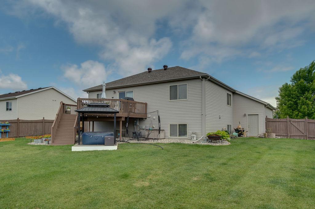 1087 Parkway Lane, West Fargo ND 58078 - Photo 44 of 49