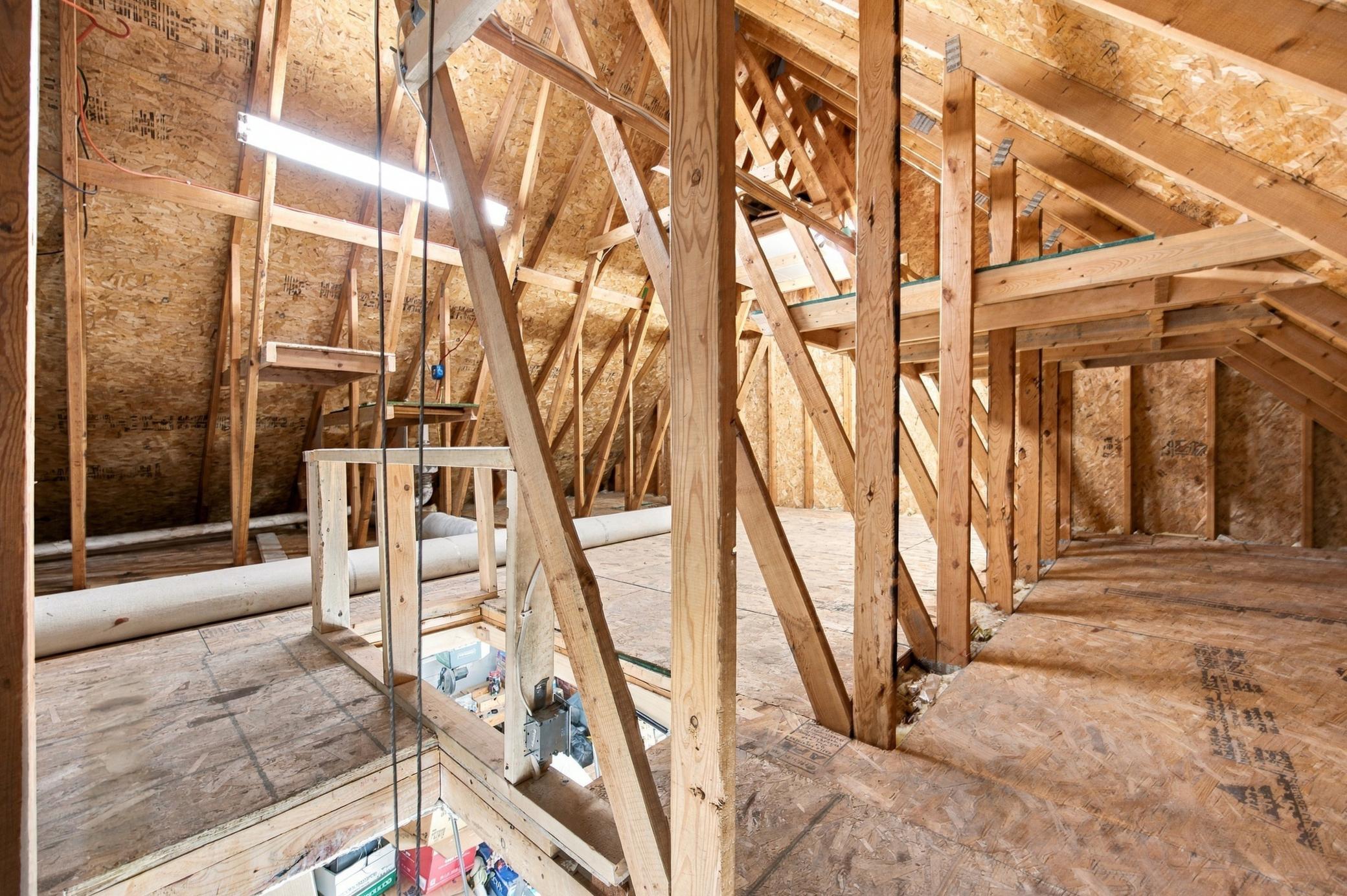 1993 single family home for sale at 3921 5th Street S in Moorhead, MN — 6 bed, 4 bath (photo 47 of 52)