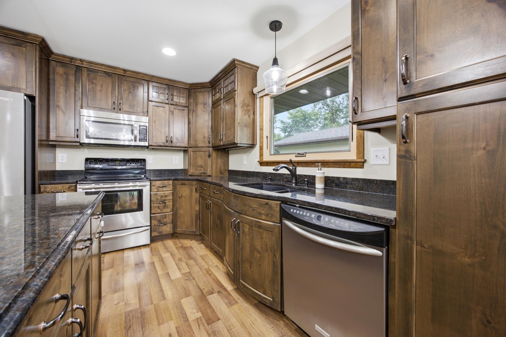 2844 Hickory N Street, Fargo ND 58102 - Photo 8 of 45