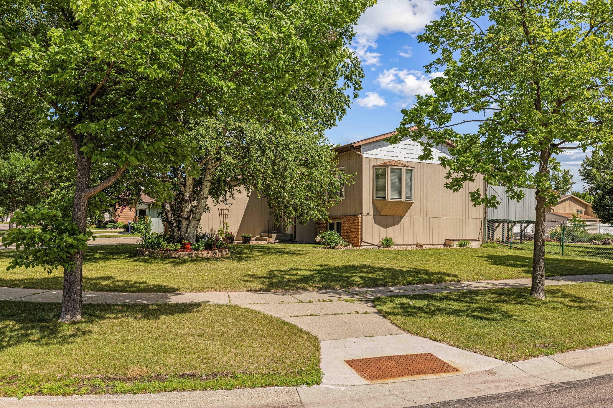 1626 36 1/2 S Avenue, Fargo ND 58104 - Photo 4 of 45
