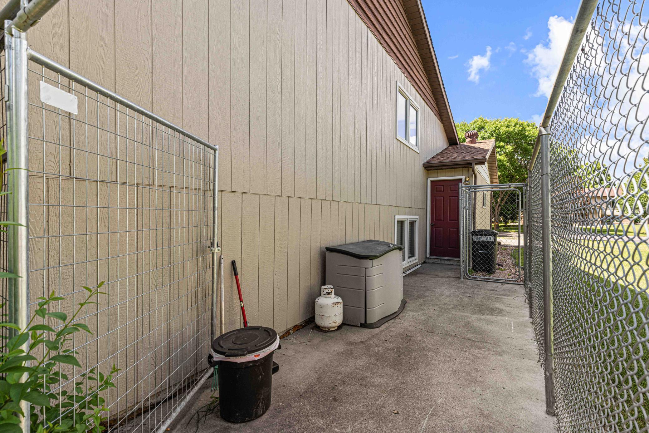 1626 36 1/2 S Avenue, Fargo ND 58104 - Photo 43 of 45