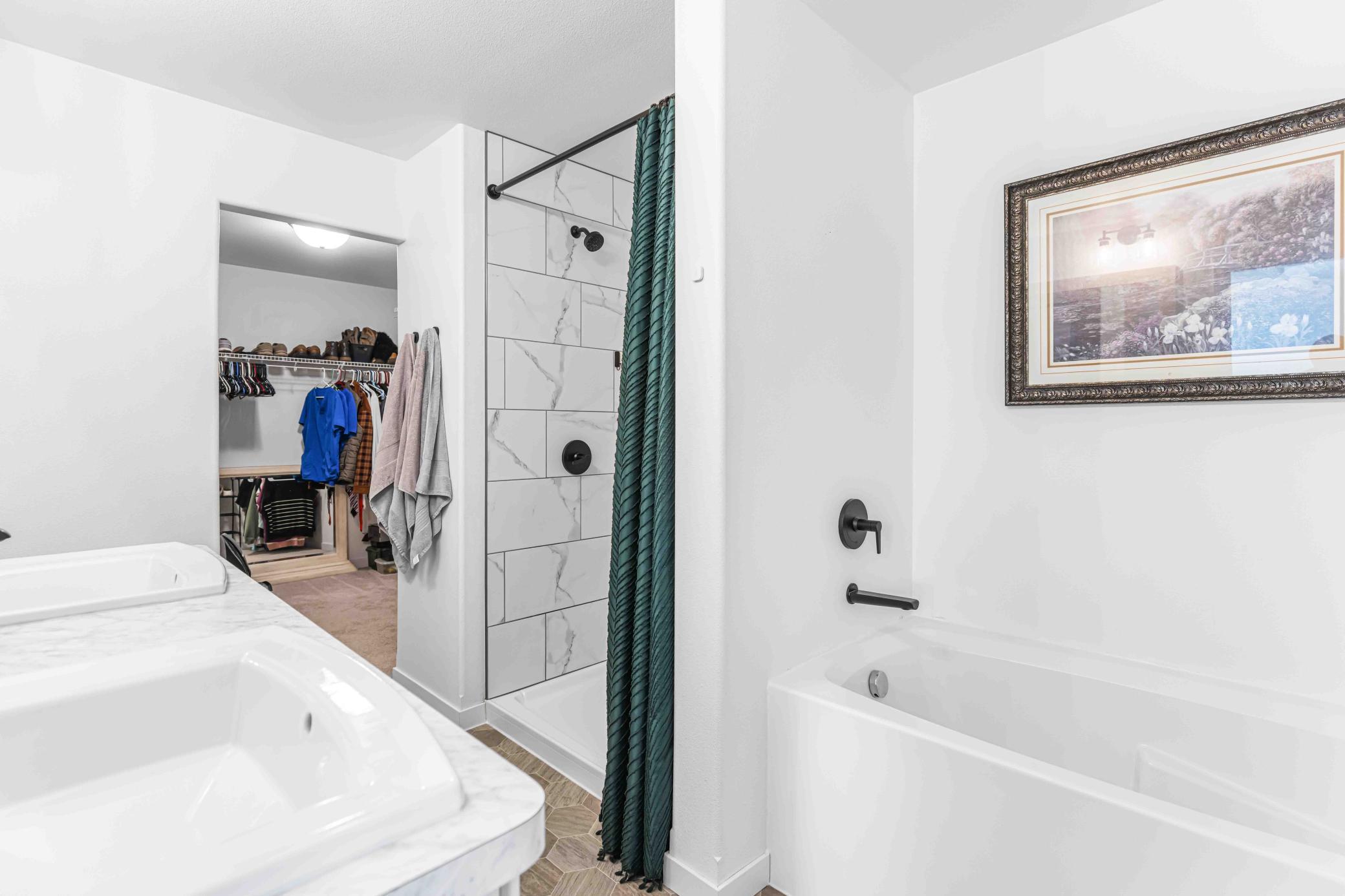 4212 Pine S Parkway, Fargo ND 58104 - Photo 23 of 38