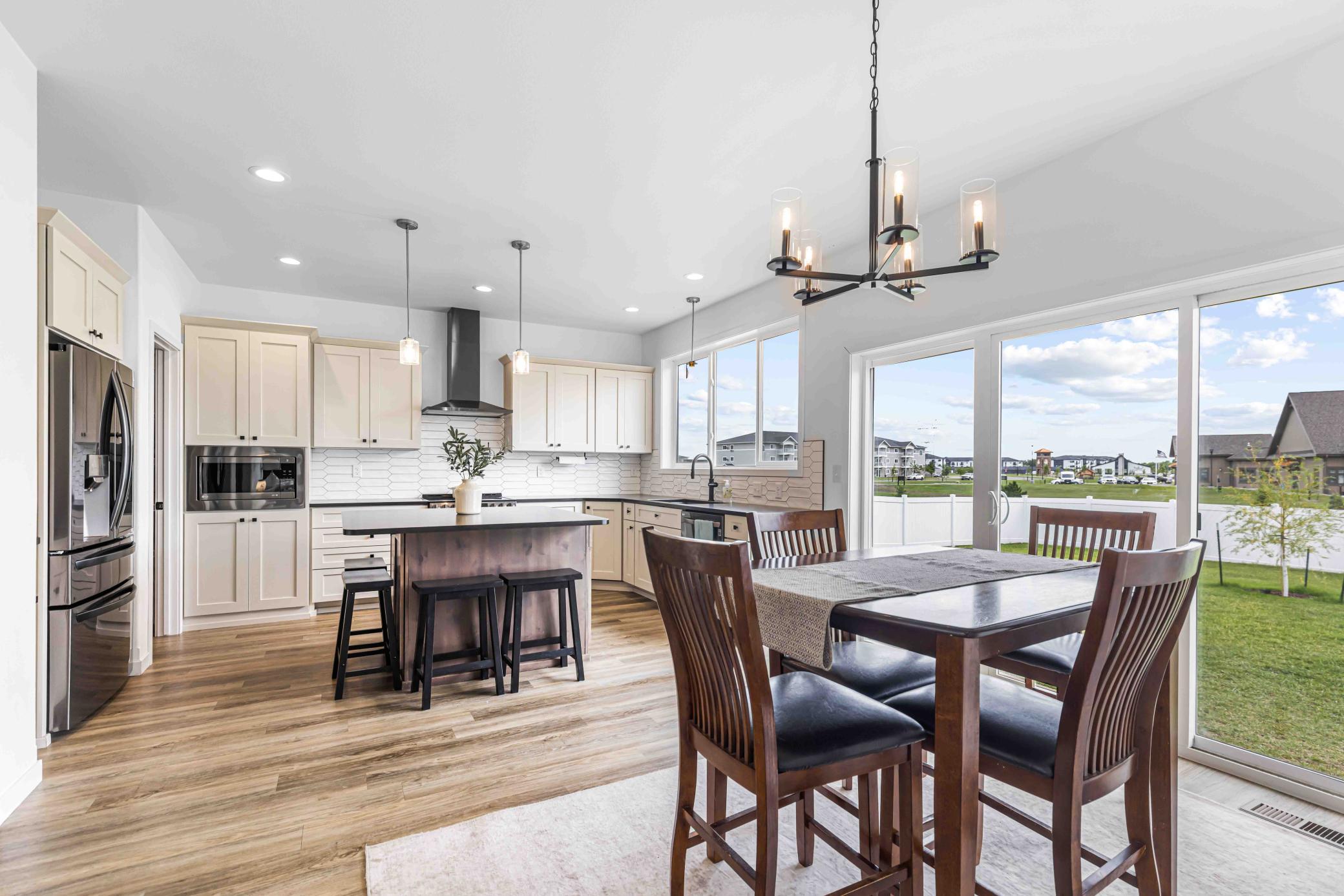 4212 Pine S Parkway, Fargo ND 58104 - Photo 10 of 38
