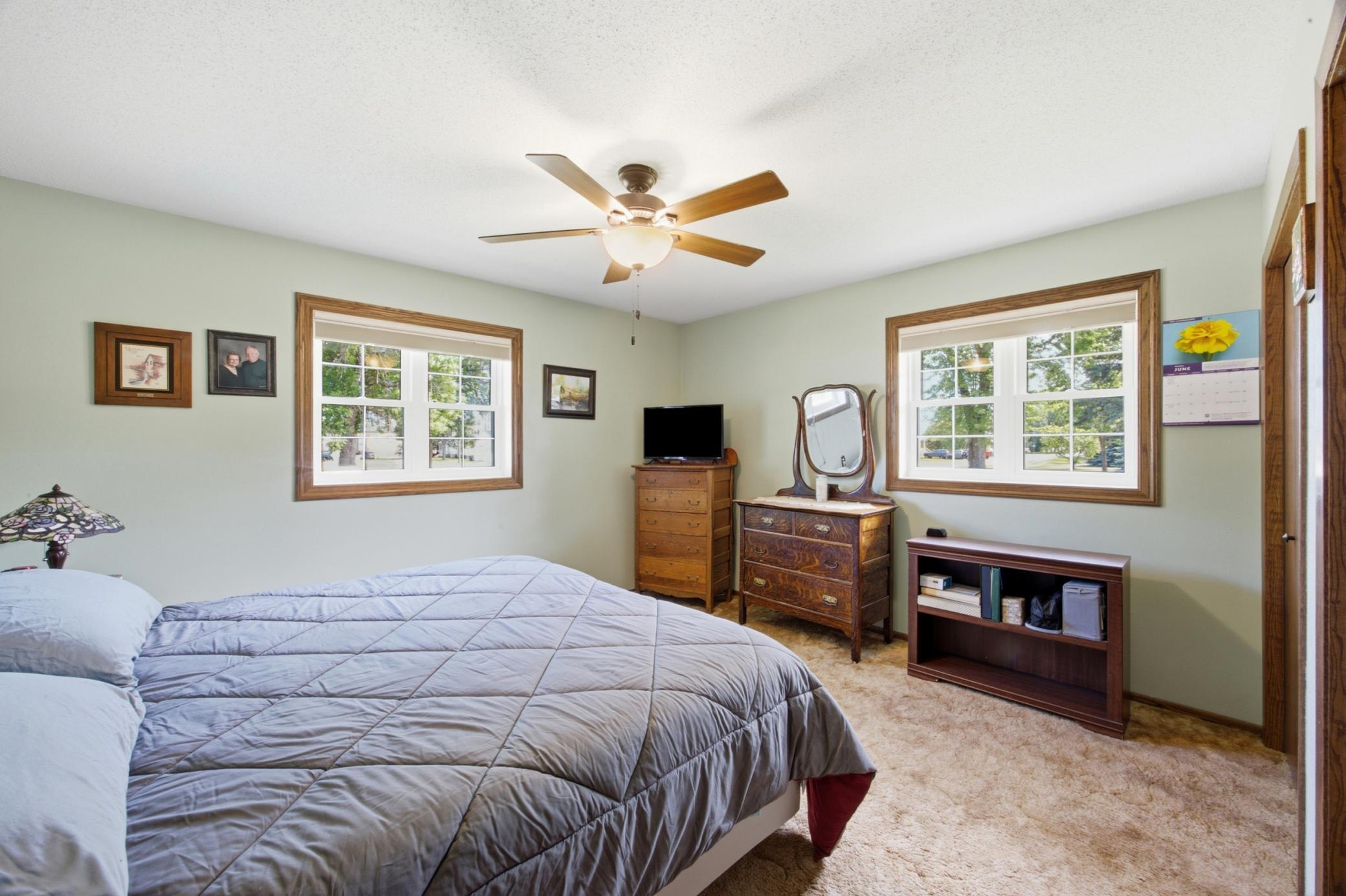 1984 single family home for sale at 301 Mckinley Avenue W in Ulen, MN — 4 bed, 3 bath (photo 12 of 33)