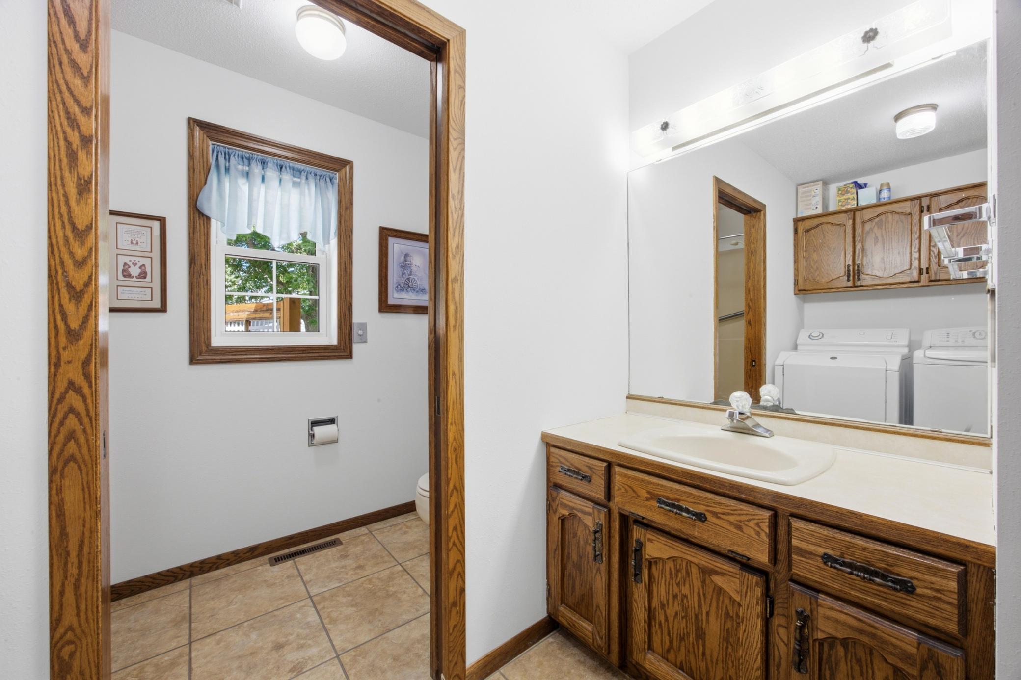 1984 single family home for sale at 301 Mckinley Avenue W in Ulen, MN — 4 bed, 3 bath (photo 17 of 33)