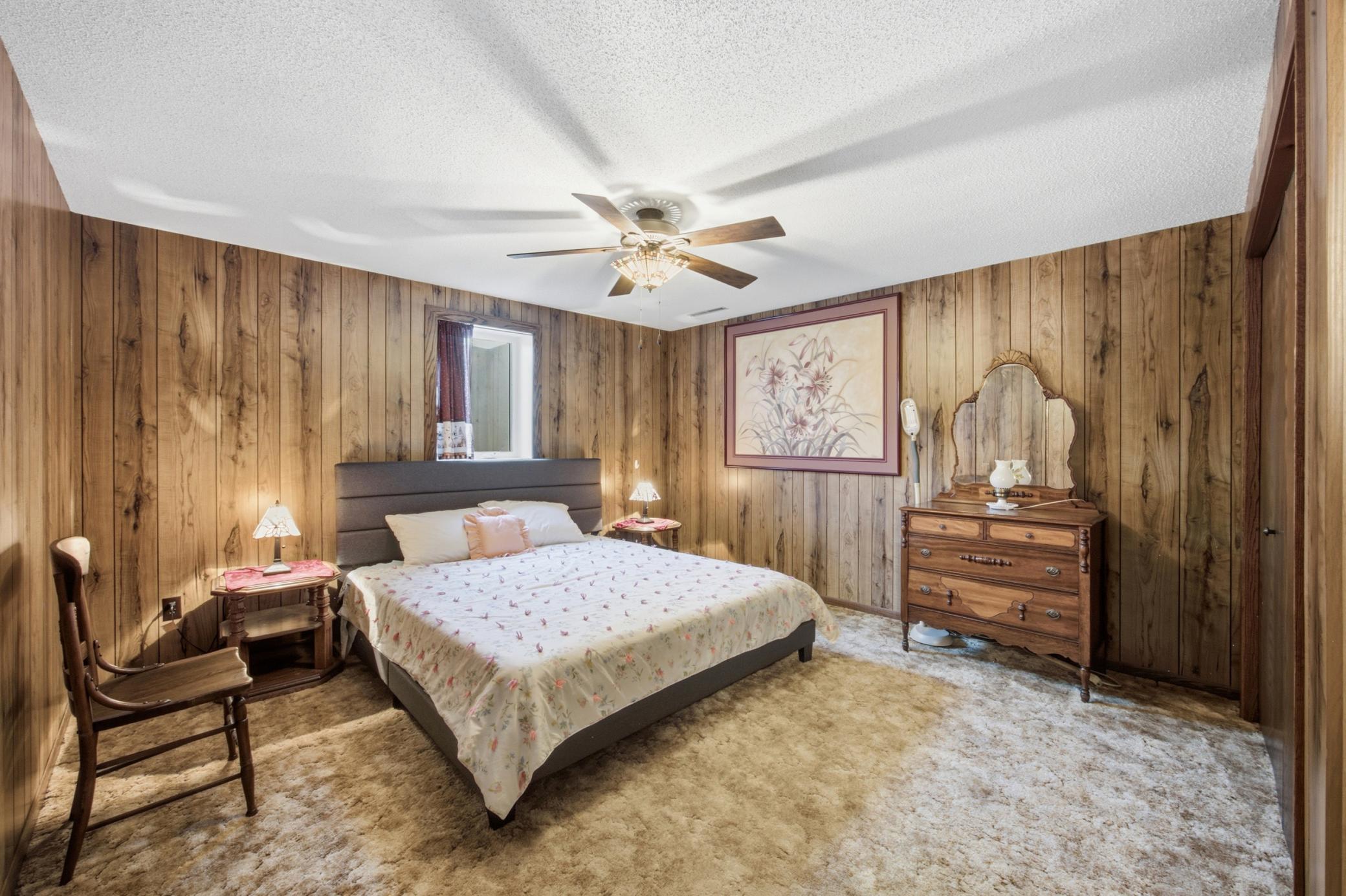 1984 single family home for sale at 301 Mckinley Avenue W in Ulen, MN — 4 bed, 3 bath (photo 20 of 33)