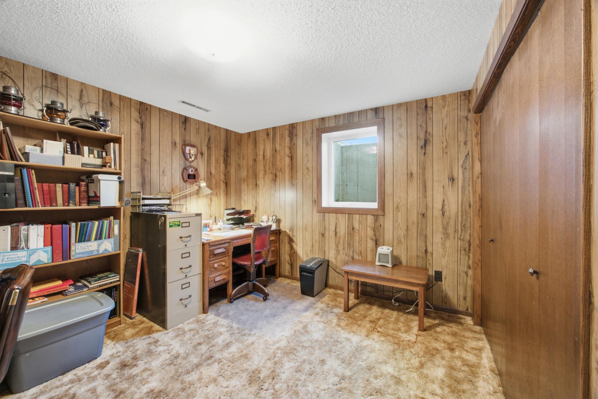 1984 single family home for sale at 301 Mckinley Avenue W in Ulen, MN — 4 bed, 3 bath (photo 22 of 33)