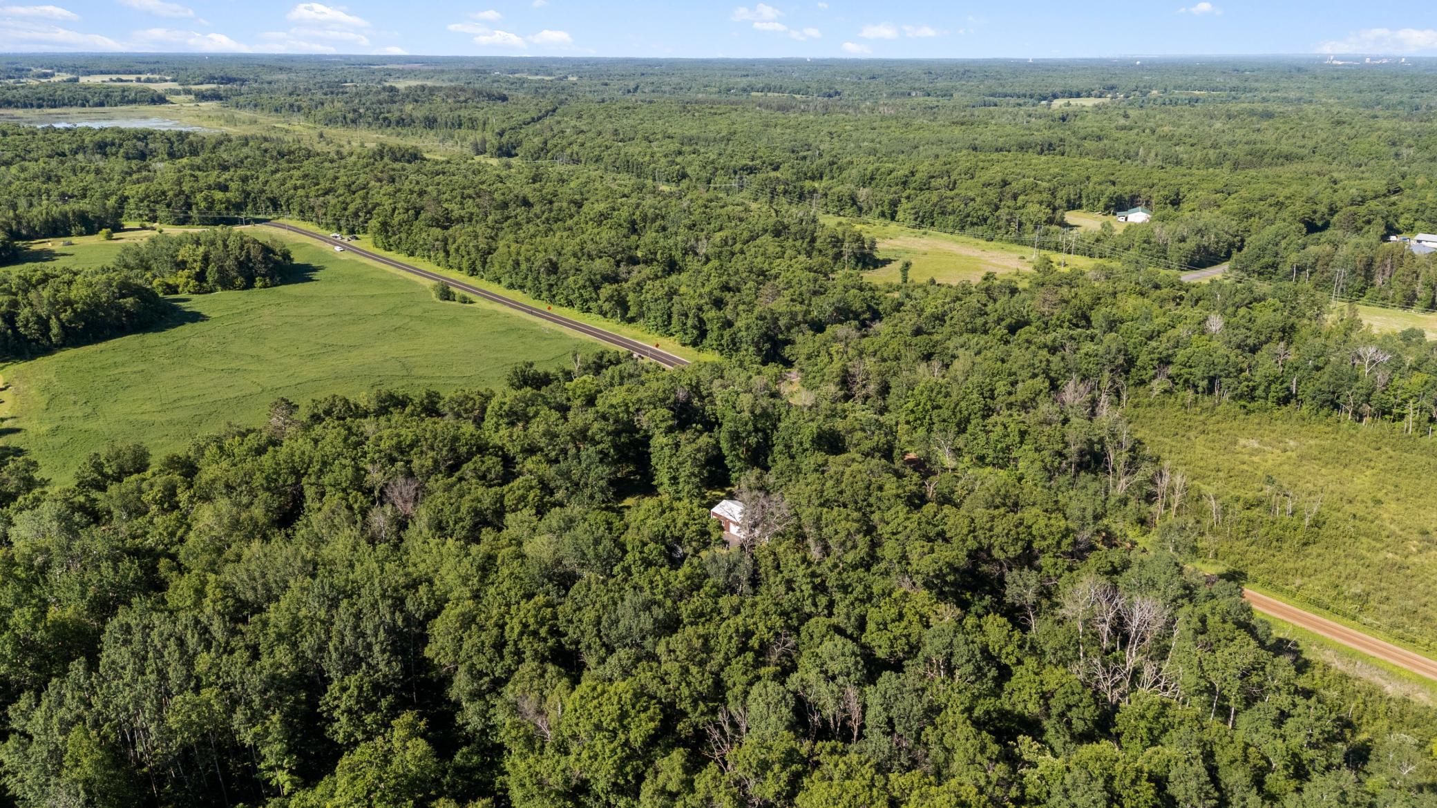 1990 single family home for sale at 16046 Woodrow Road in Brainerd, MN — 4 bed, 2 bath (photo 11 of 15)