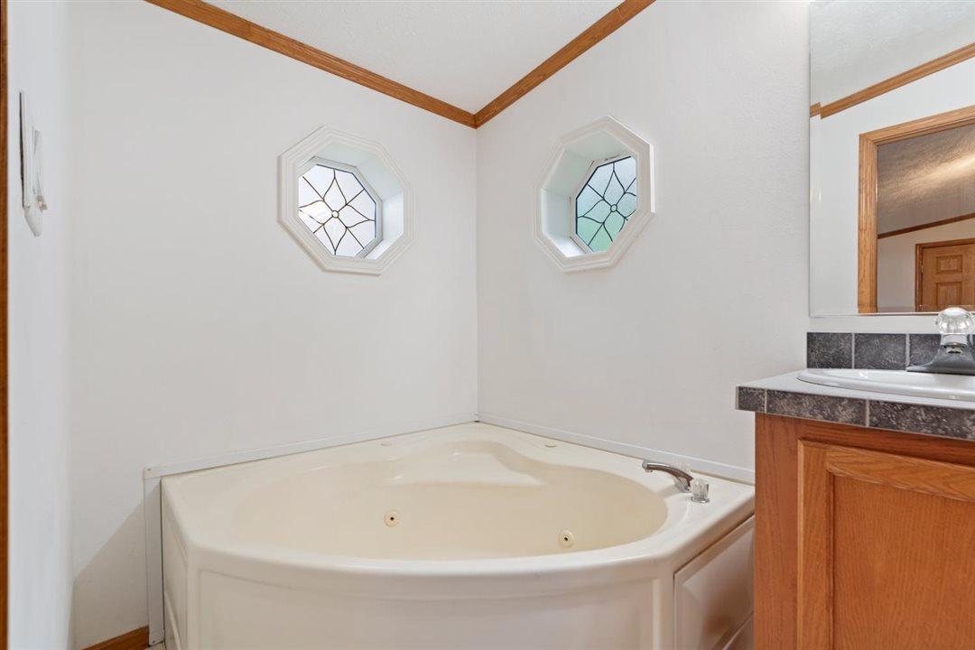2003 single family home for sale at 602 Winona Avenue in Ironton, MN — 2 bed, 2 bath (photo 21 of 28)