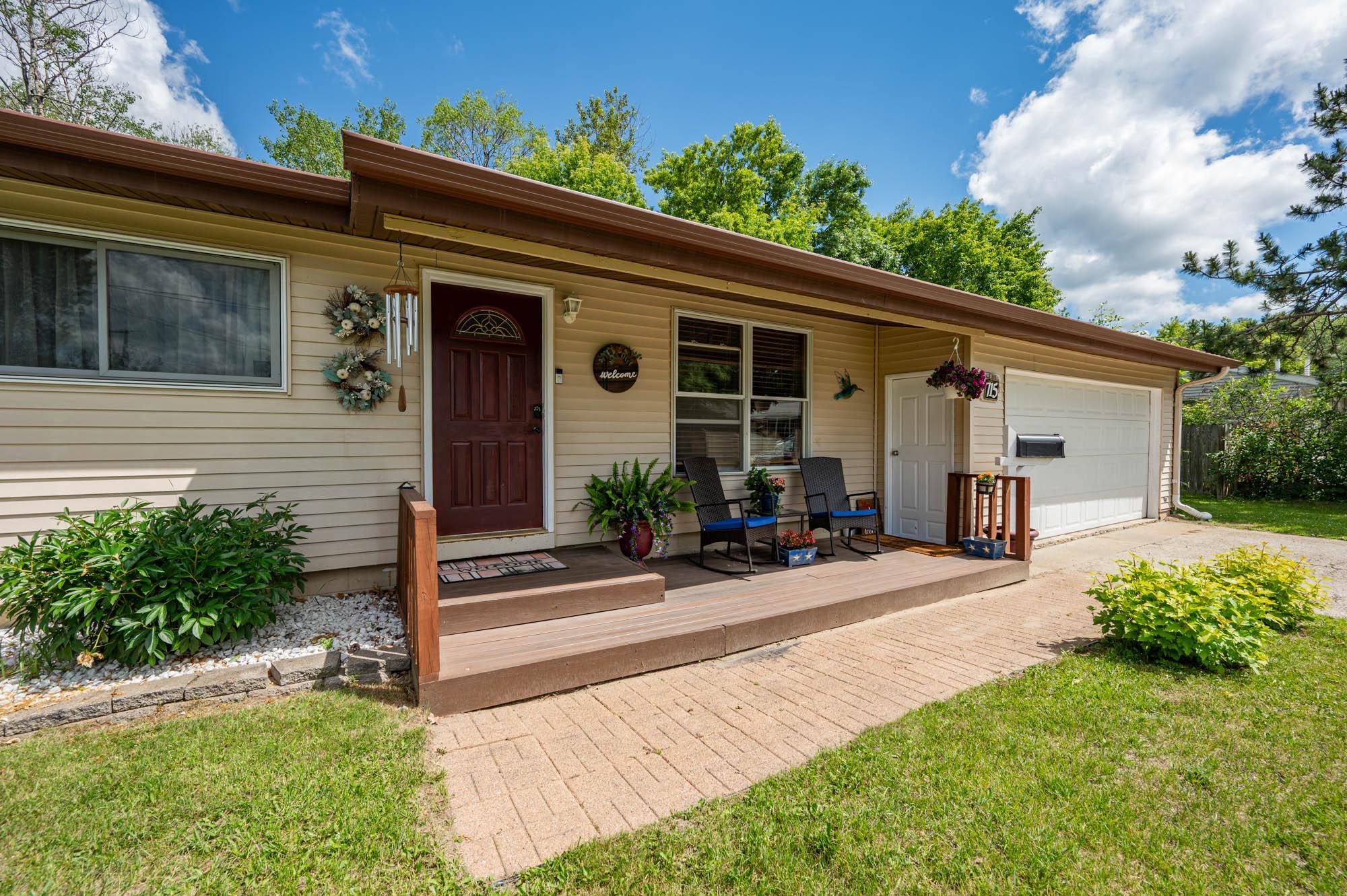 715 Allen Drive, Grand Rapids MN 55744 - Photo 3 of 37