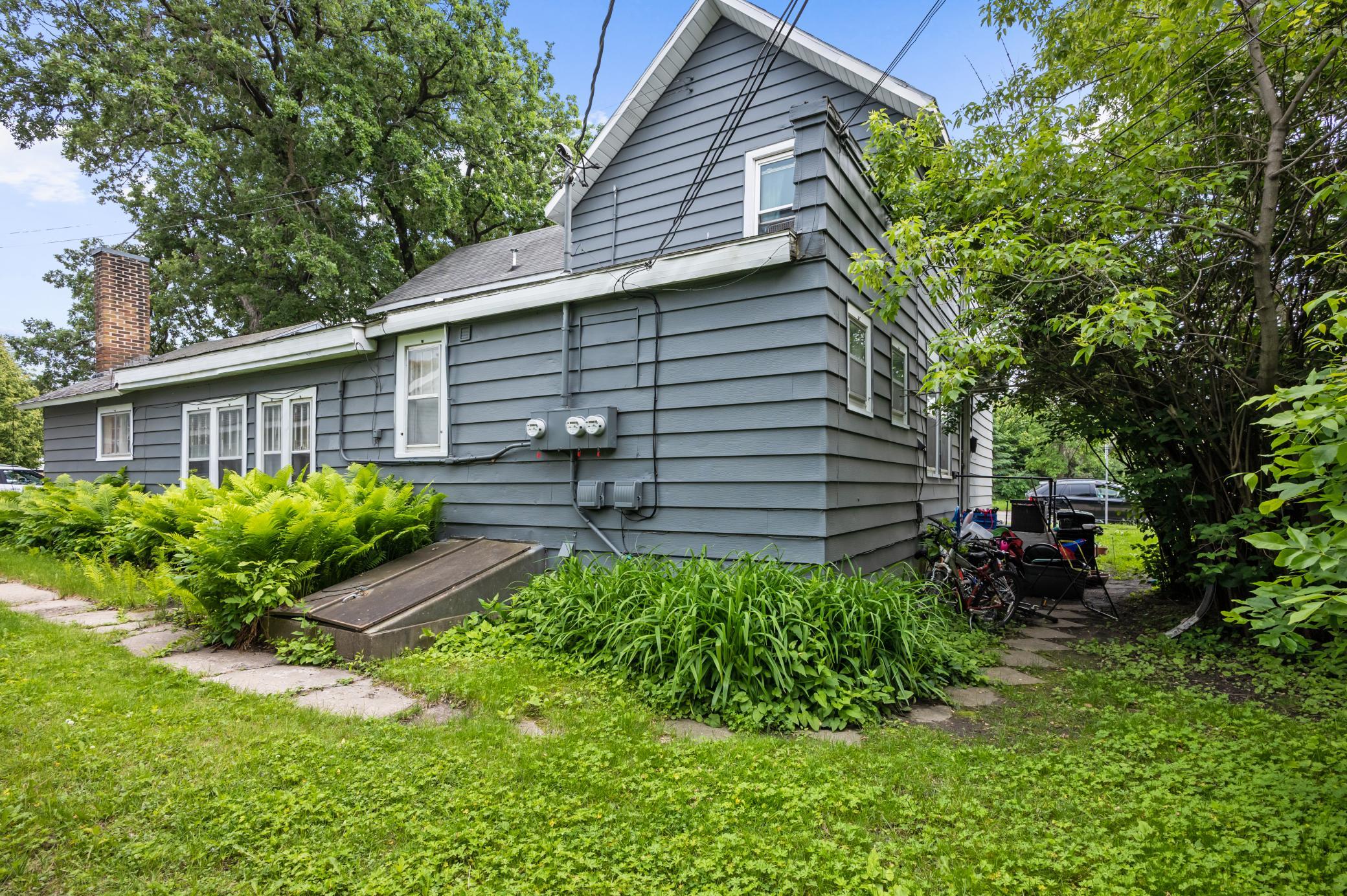321 6th Avenue E, Alexandria MN 56308 - Photo 8 of 9