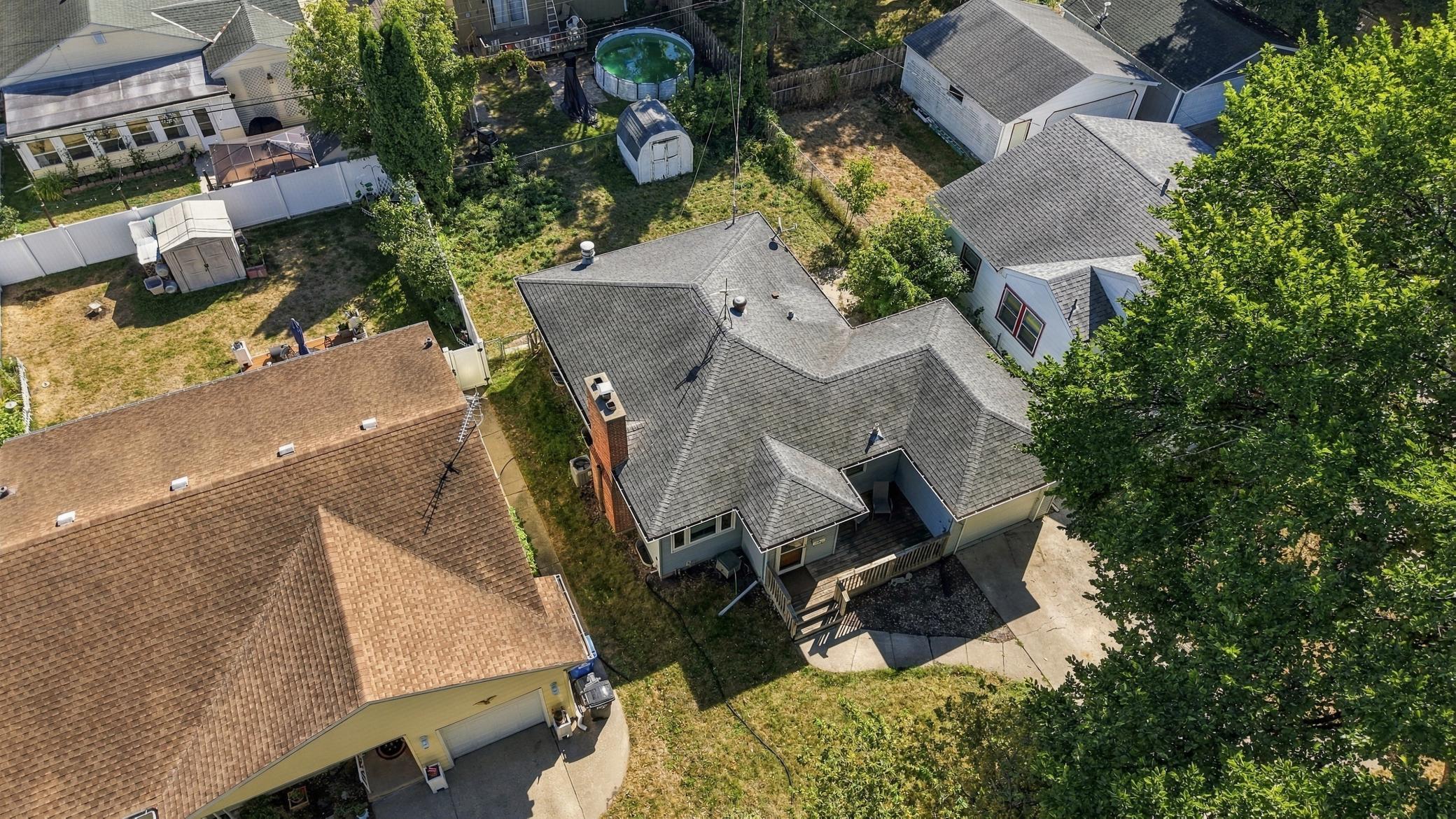 1951 single family home for sale at 1614 6th Street S in Fargo, ND — 3 bed, 2 bath (photo 30 of 35)