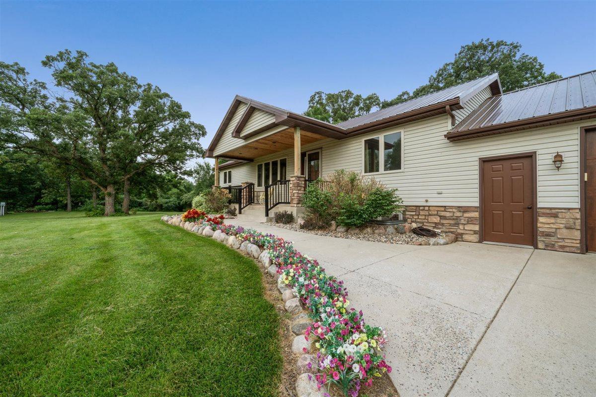 4700 Rural Oaks Drive SE, Alexandria MN 56308 - Photo 5 of 78