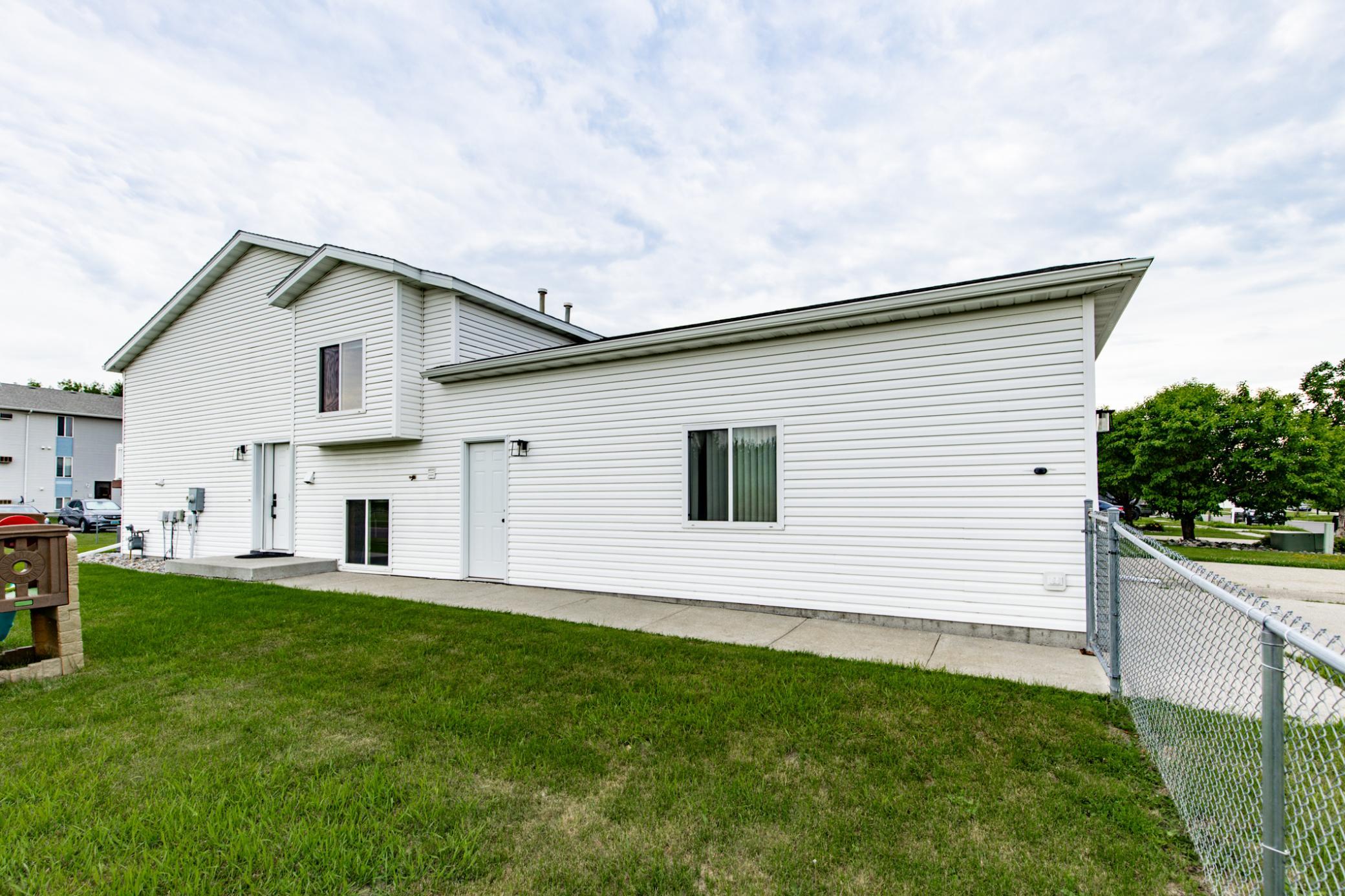 905 11th Street W, West Fargo ND 58078 - Photo 3 of 35