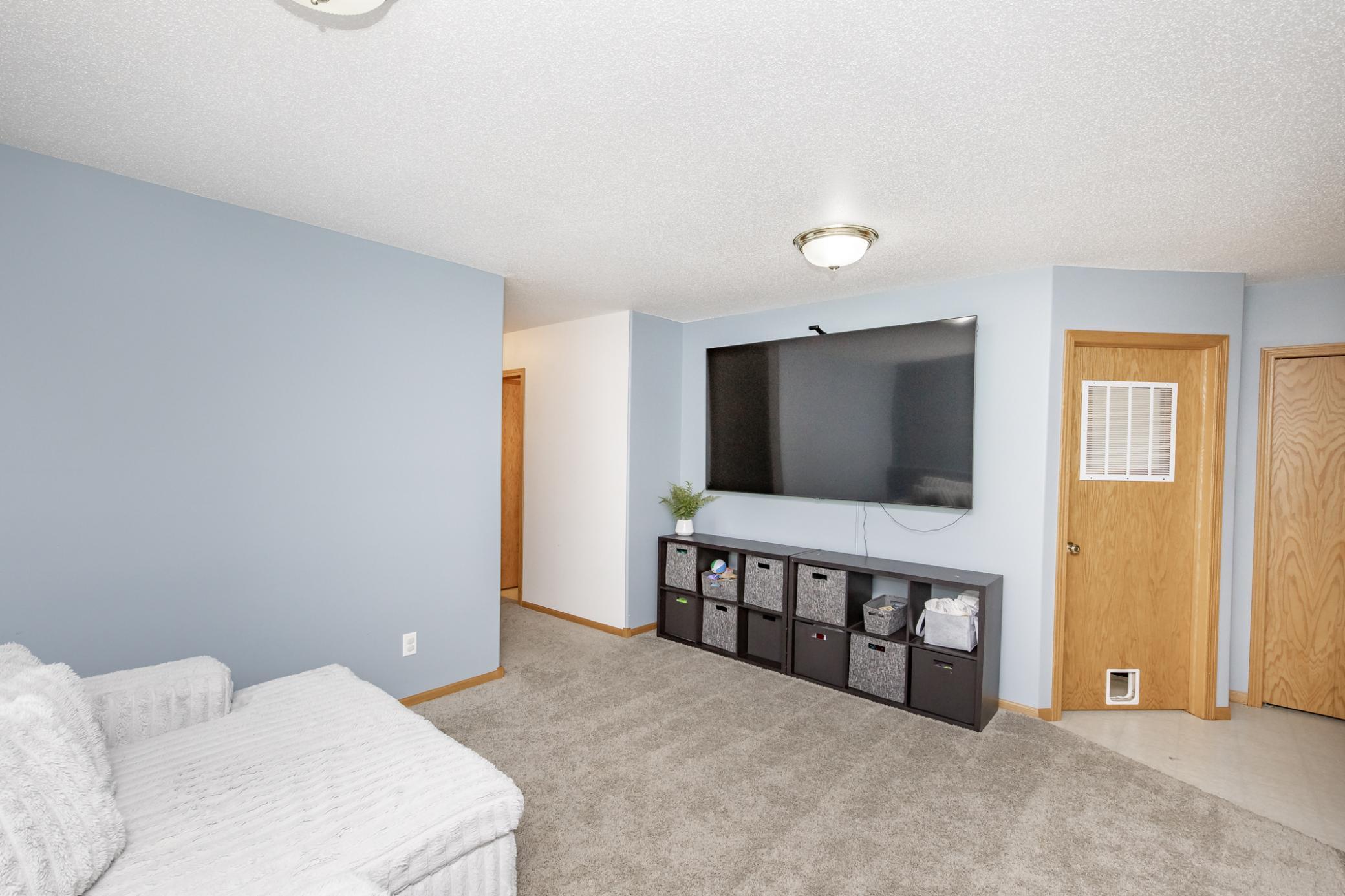 905 11th Street W, West Fargo ND 58078 - Photo 22 of 35