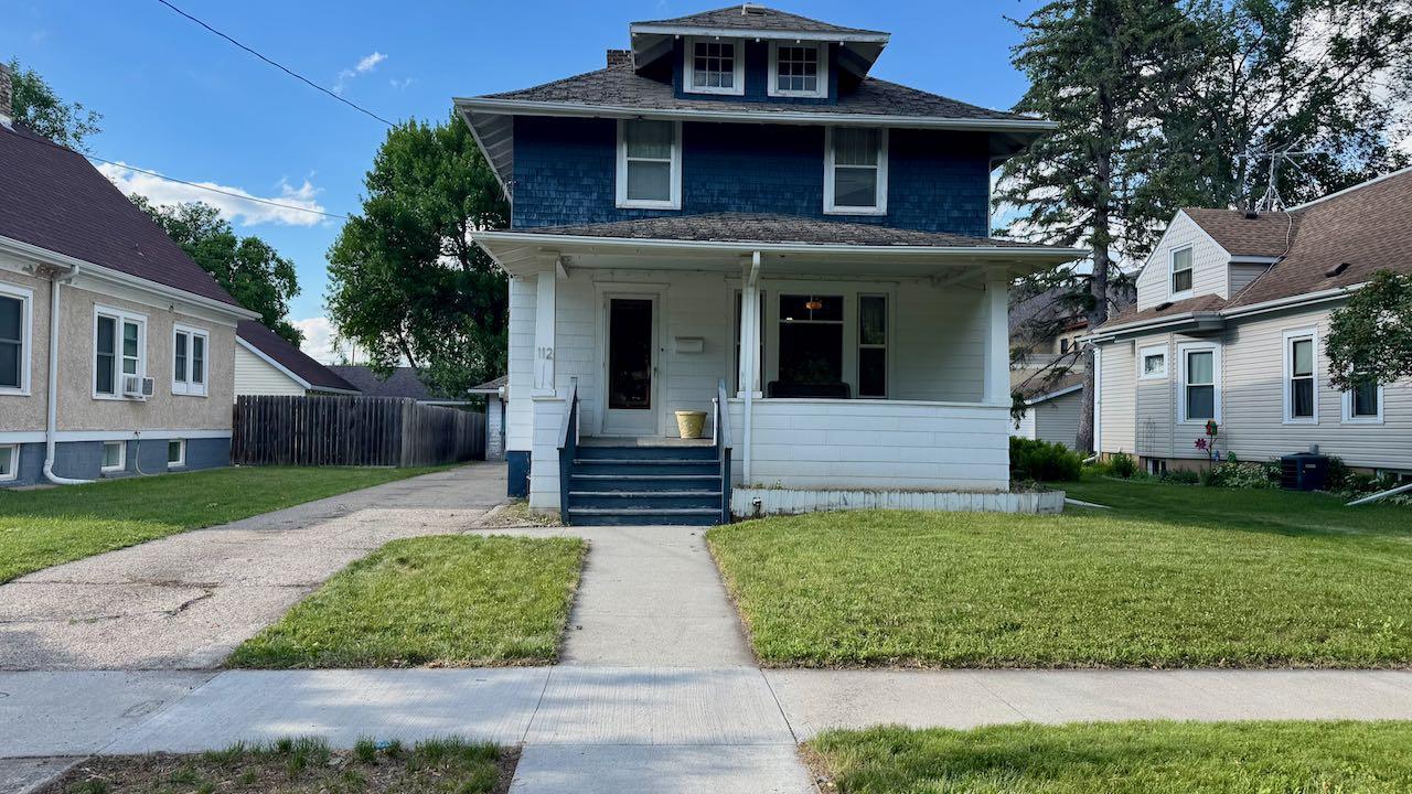 112 7th S Avenue, Moorhead MN 56560 - Photo 3 of 42