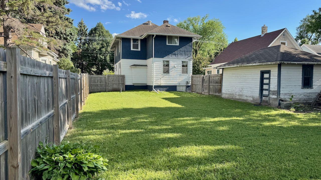 112 7th S Avenue, Moorhead MN 56560 - Photo 38 of 42