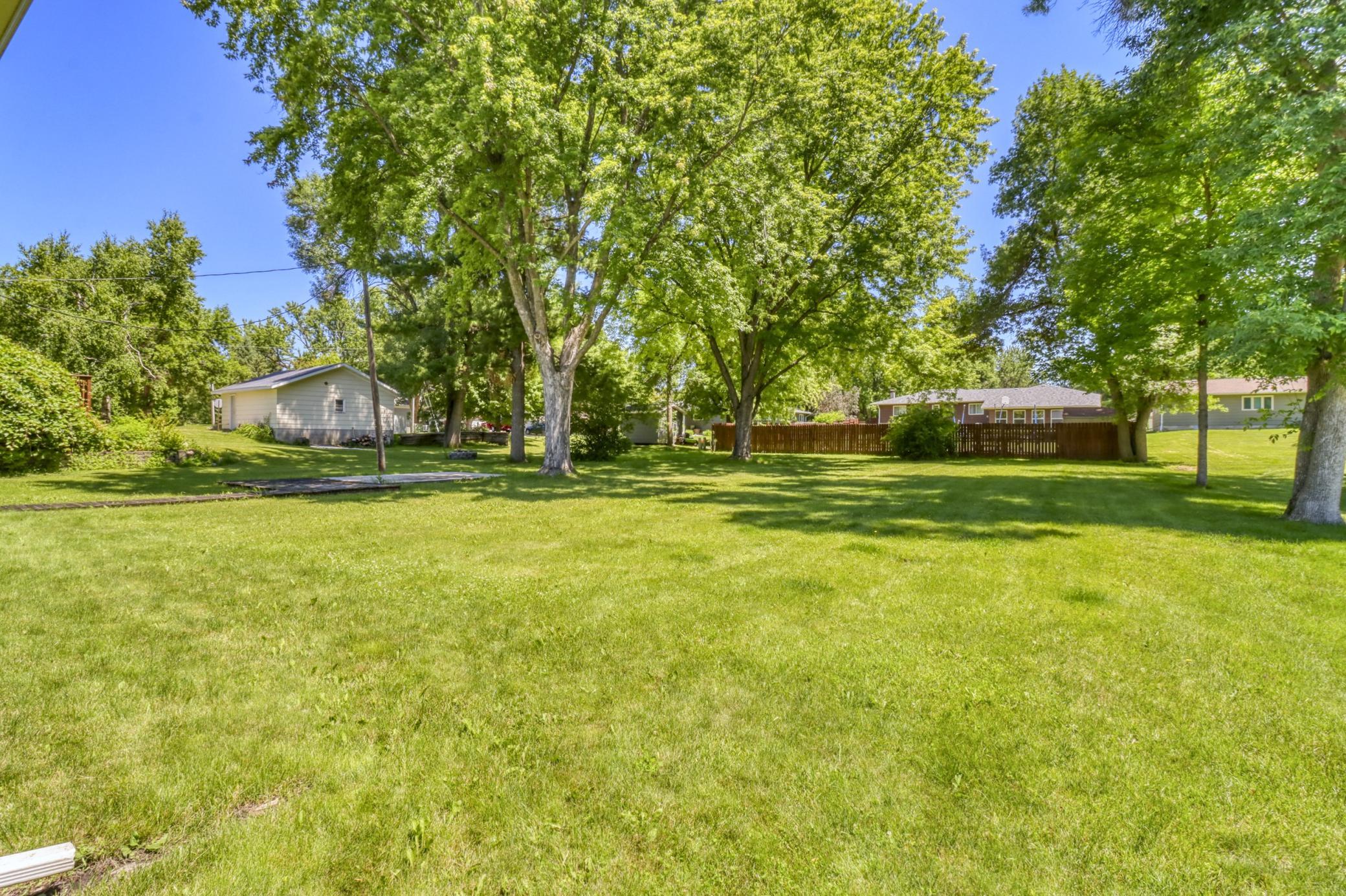 607 Maplewood SE Drive, Pelican Rapids MN 56572 - Photo 4 of 46
