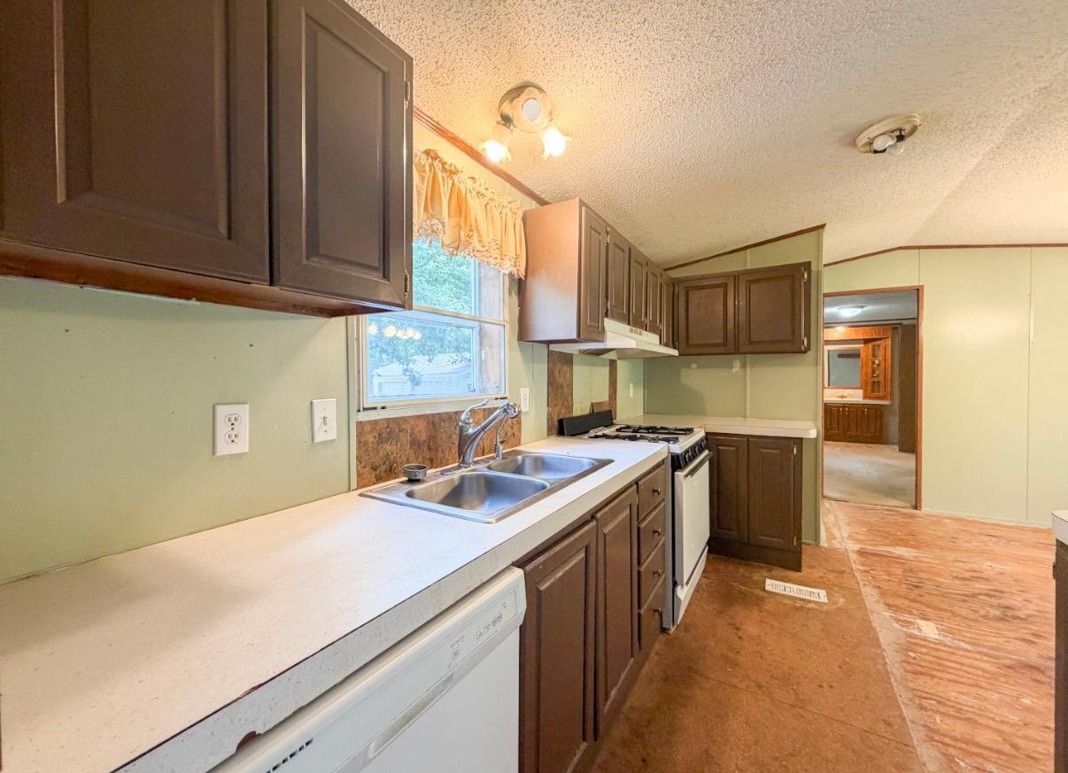 9748 Pony Lake Road NW, Bemidji MN 56601 - Photo 6 of 24