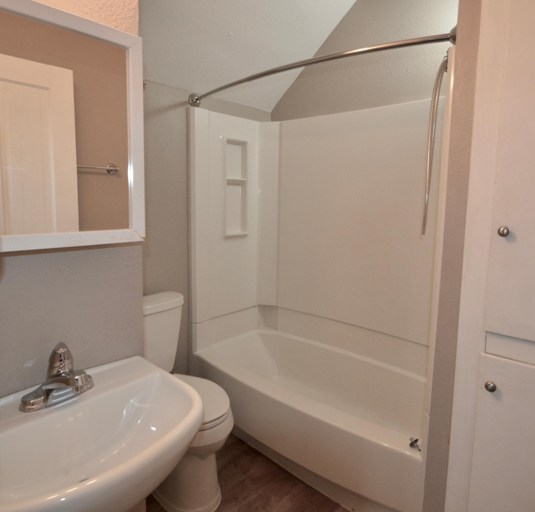 910 7th N Street, Fargo ND 58102 - Photo 20 of 40