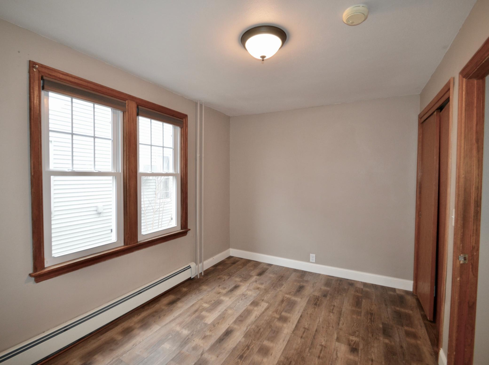 910 7th N Street, Fargo ND 58102 - Photo 5 of 40