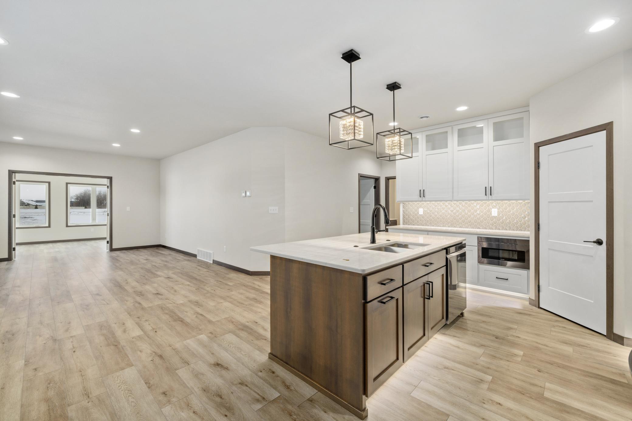 927 Maple Street, Kindred ND 58051 - Photo 6 of 21