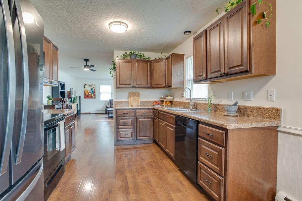 1821 16th S Street, Moorhead MN 56560 - Photo 15 of 42