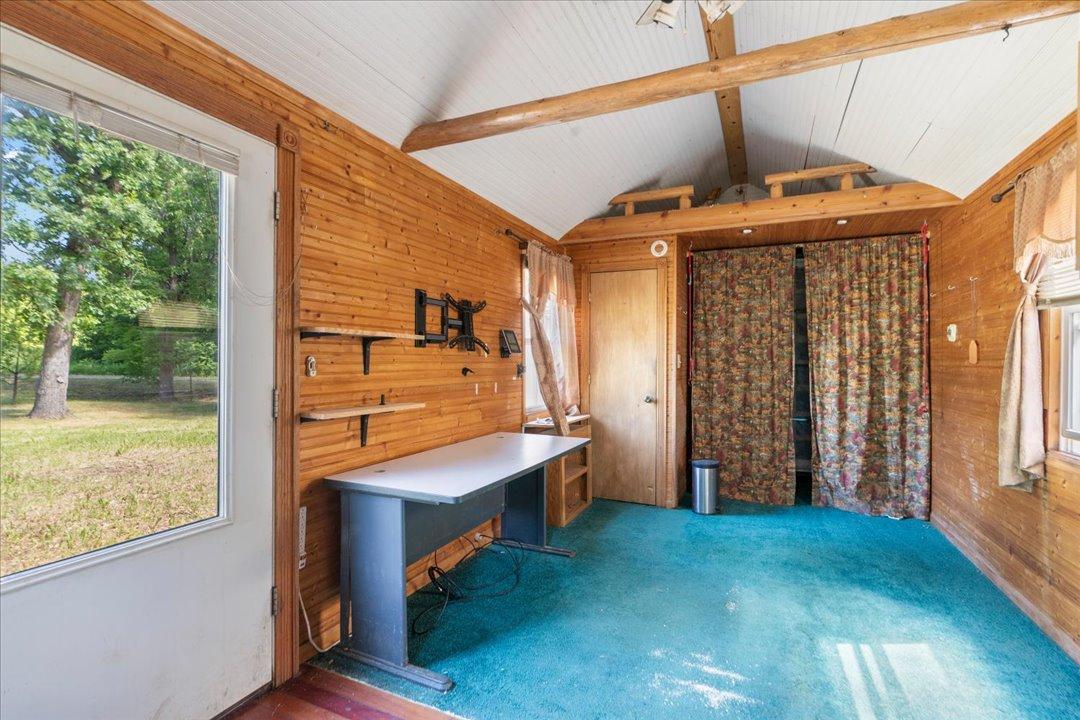 1985 single family home for sale at 5172 Eldorado in Garrison, MN — 1 bed, 1 bath (photo 7 of 15)