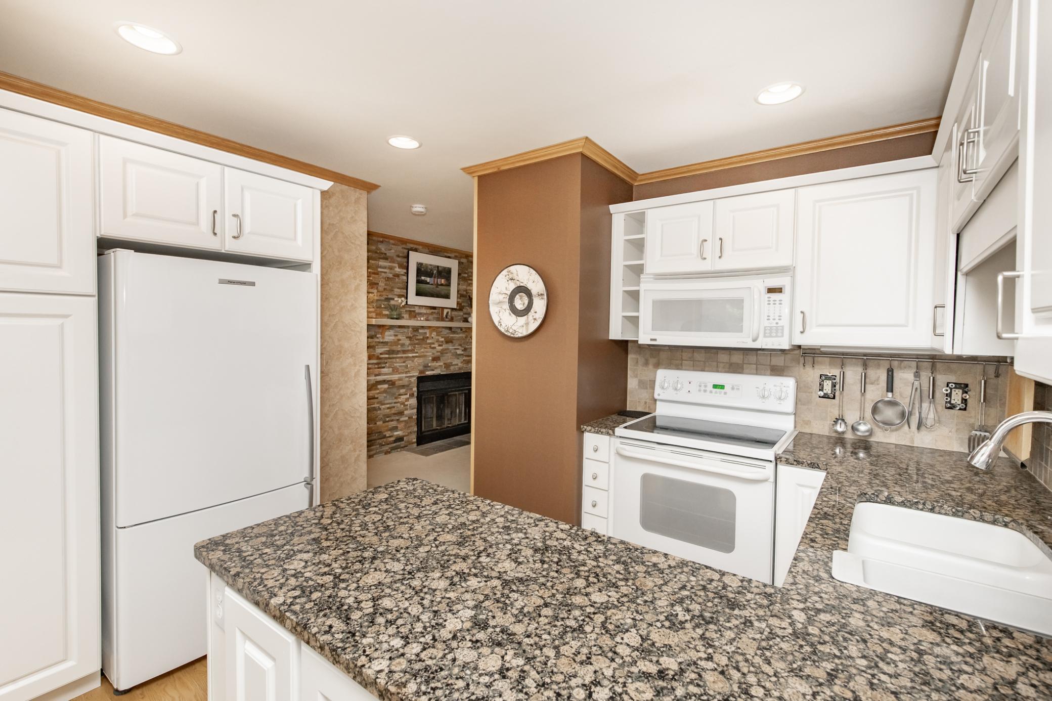 1415 W Gateway S Circle, Unit 19, Fargo ND 58103 - Photo 9 of 41