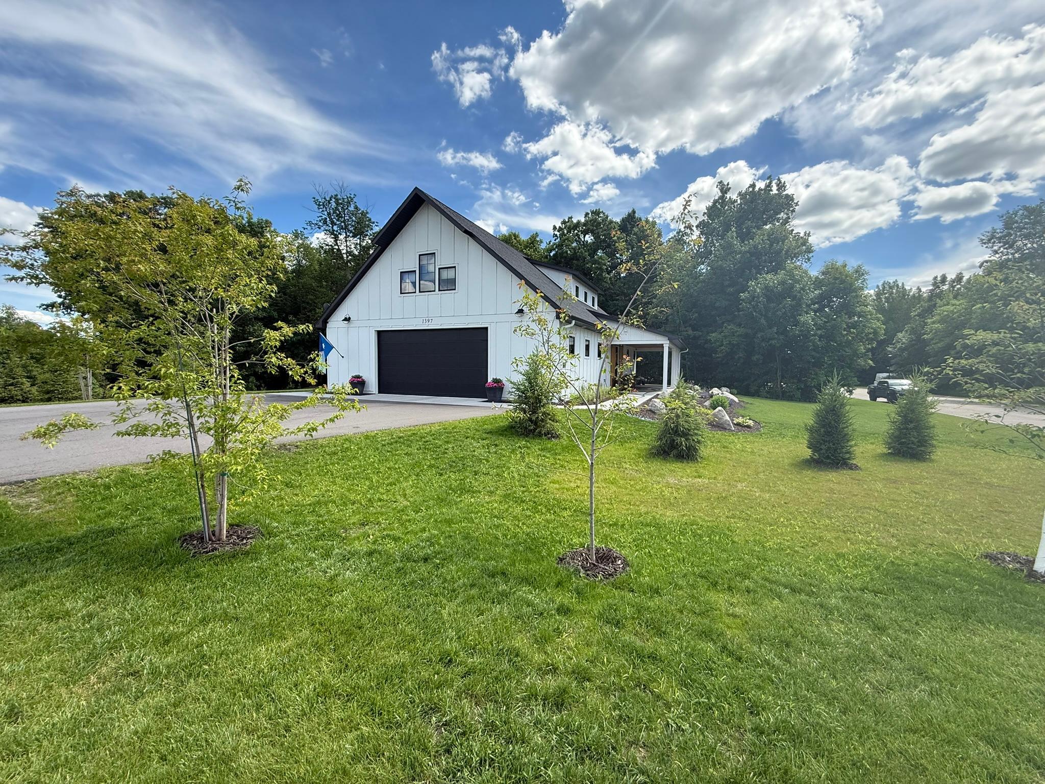 2021 single family home for sale at 1397 Burroughs Road in Detroit Lakes, MN — 2 bed, 2 bath (photo 2 of 40)