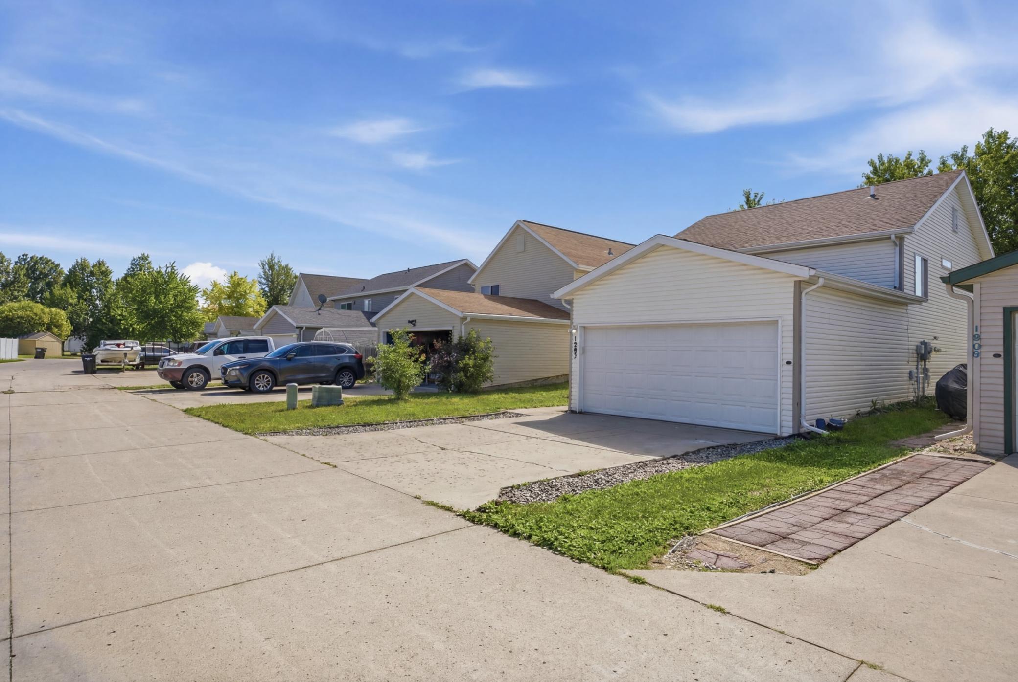1903 58 Avenue S, Fargo ND 58104 - Photo 2 of 29