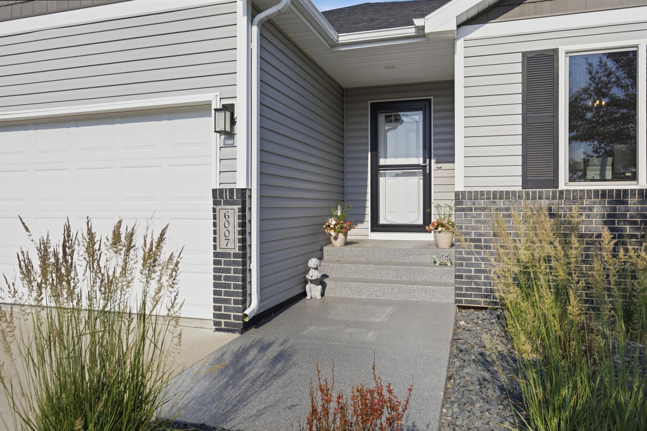 6007 68th S Street, Fargo ND 58104 - Photo 6 of 59