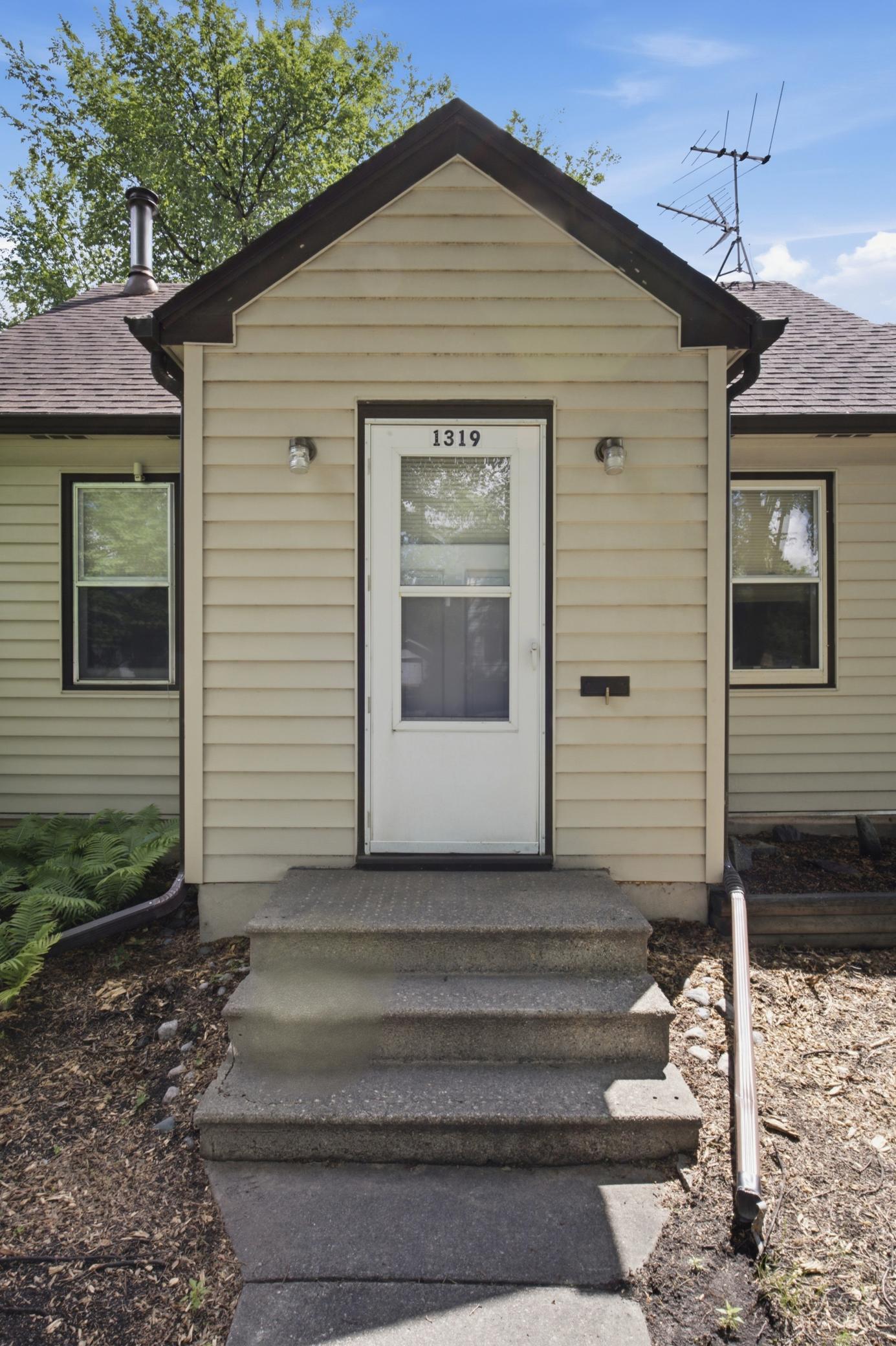 1319 12th N Street, Fargo ND 58102 - Photo 3 of 27
