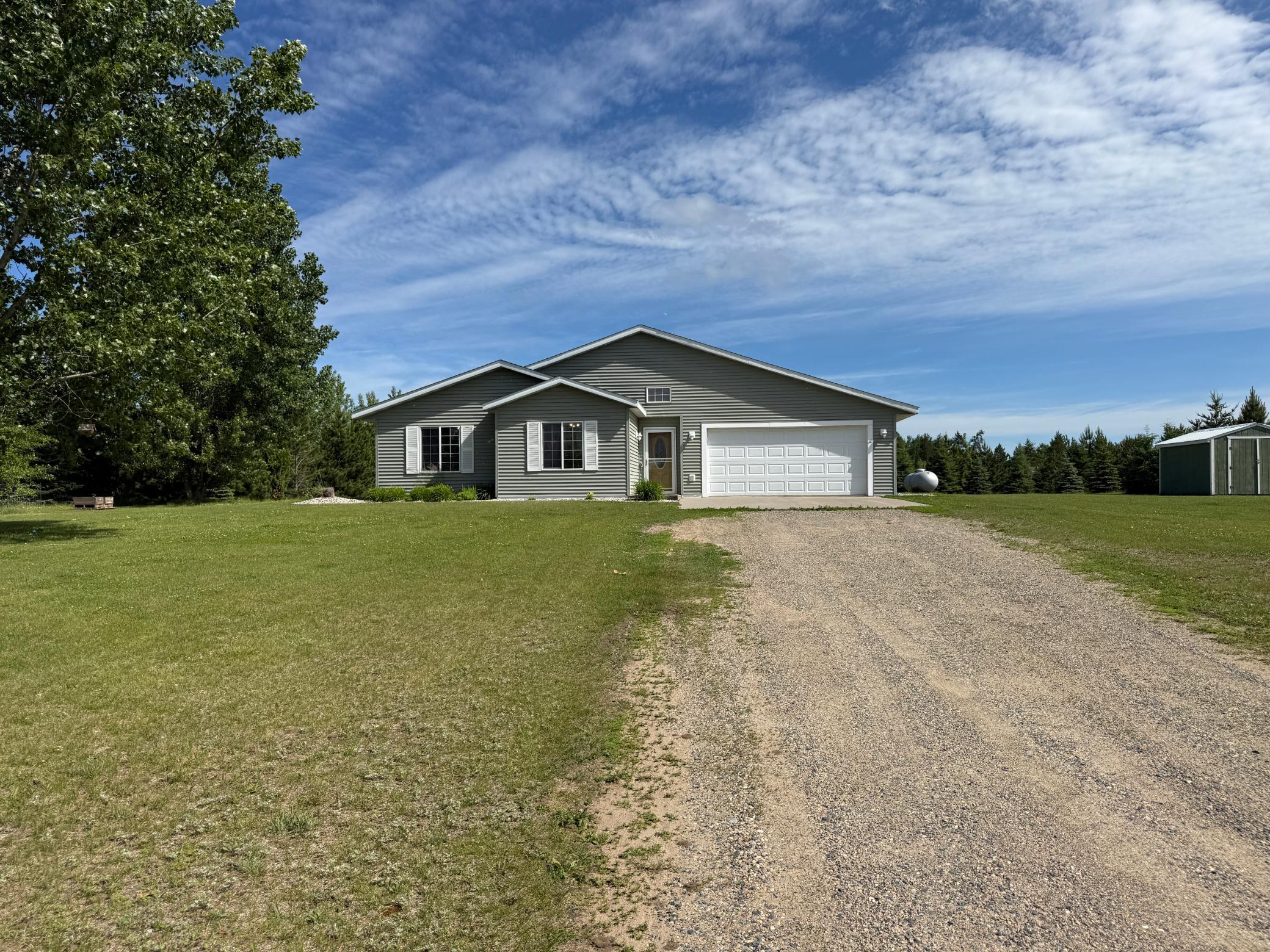 2005 single family home for sale at 9060 Tranquility Lane NW in Bemidji, MN — 3 bed, 2 bath (photo 13 of 50)