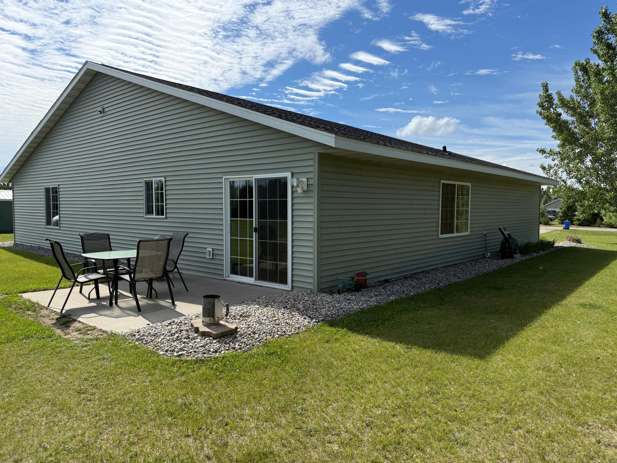 2005 single family home for sale at 9060 Tranquility Lane NW in Bemidji, MN — 3 bed, 2 bath (photo 3 of 50)