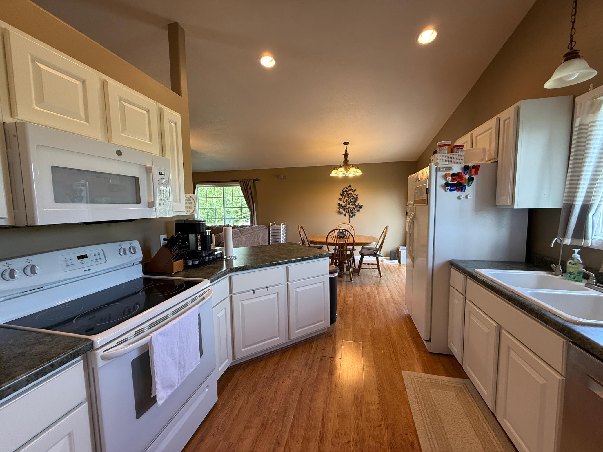 2005 single family home for sale at 9060 Tranquility Lane NW in Bemidji, MN — 3 bed, 2 bath (photo 23 of 50)