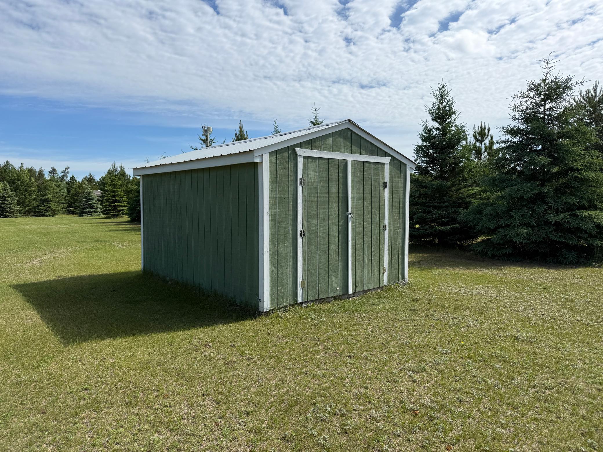 2005 single family home for sale at 9060 Tranquility Lane NW in Bemidji, MN — 3 bed, 2 bath (photo 7 of 50)