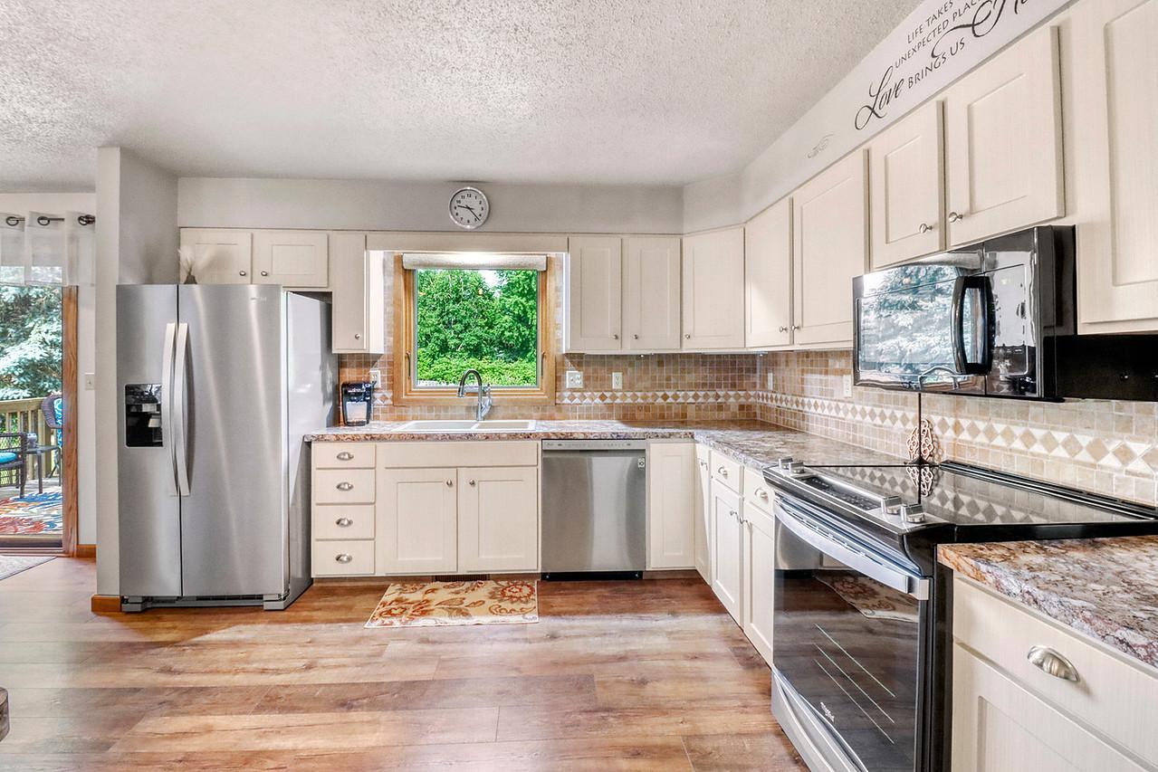 3907 3rd S Street, Moorhead MN 56560 - Photo 22 of 65