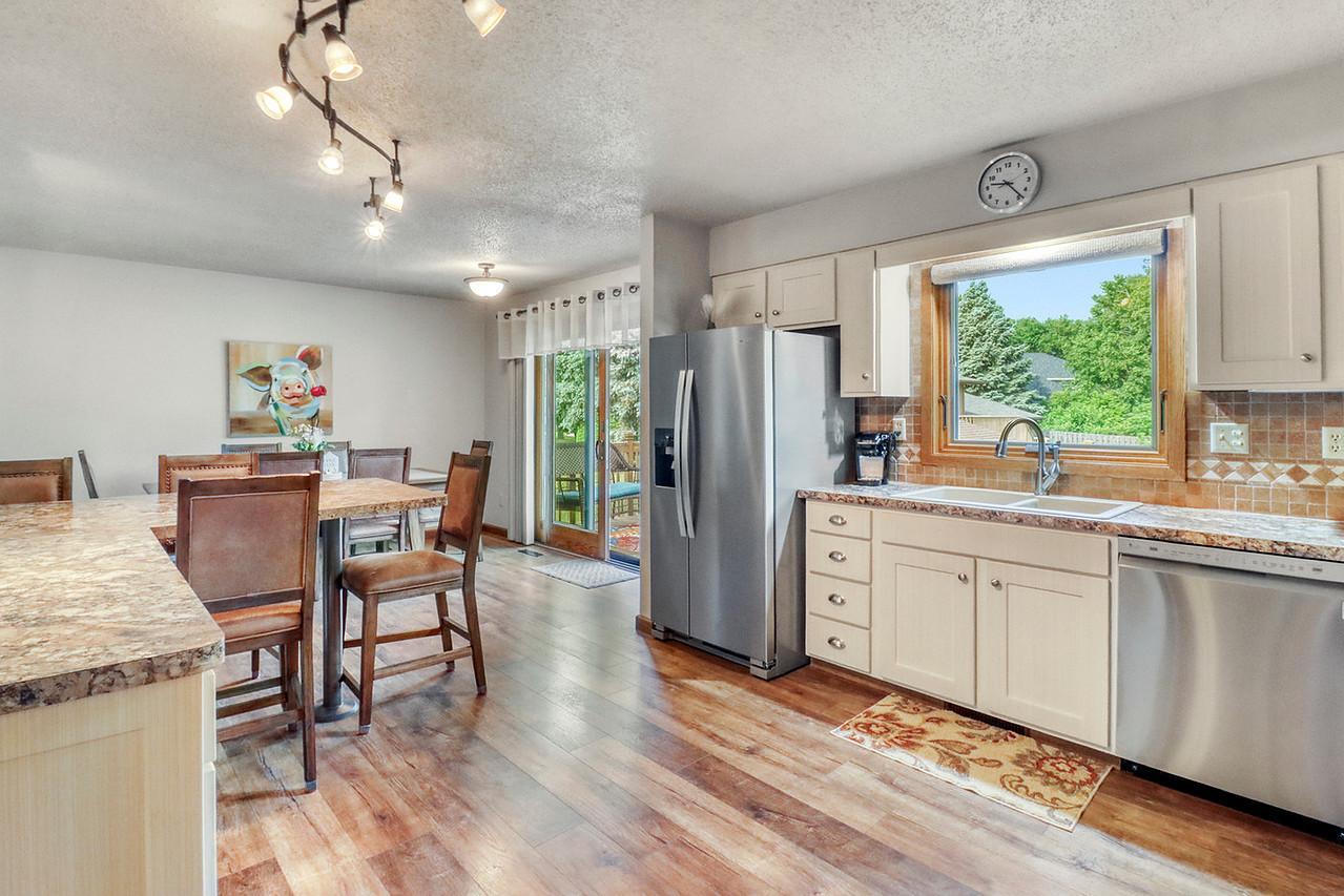 3907 3rd S Street, Moorhead MN 56560 - Photo 24 of 65