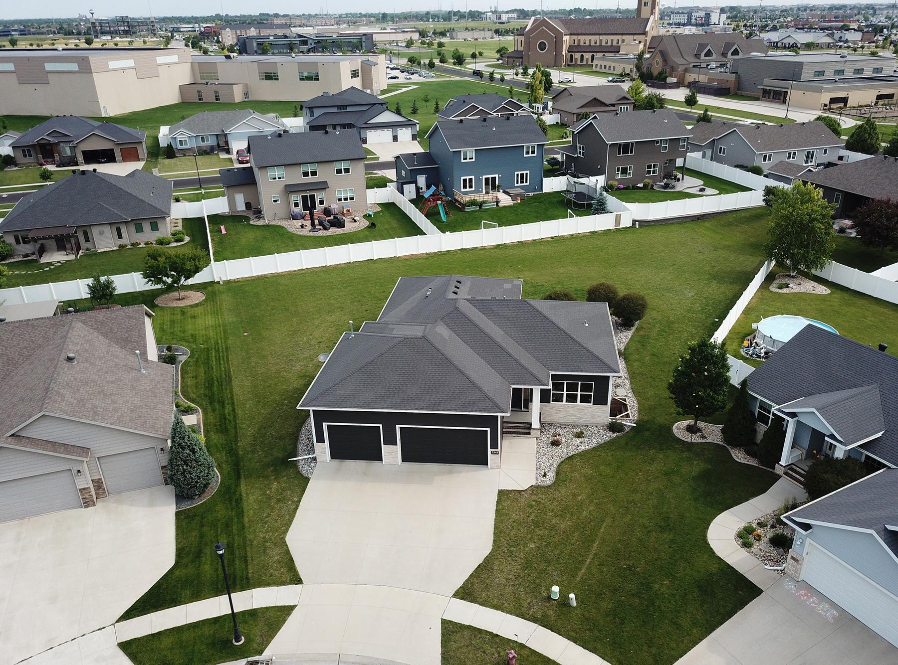 2943 6th E Street, West Fargo ND 58078 - Photo 2 of 35