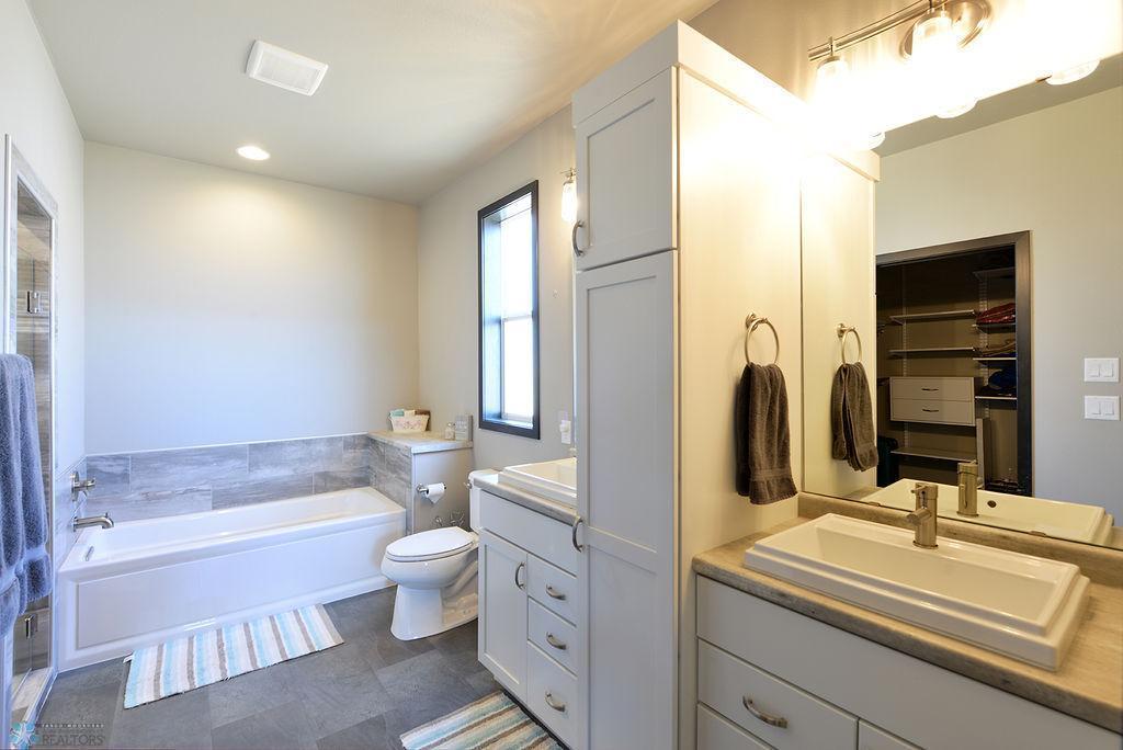 2943 6th E Street, West Fargo ND 58078 - Photo 15 of 35