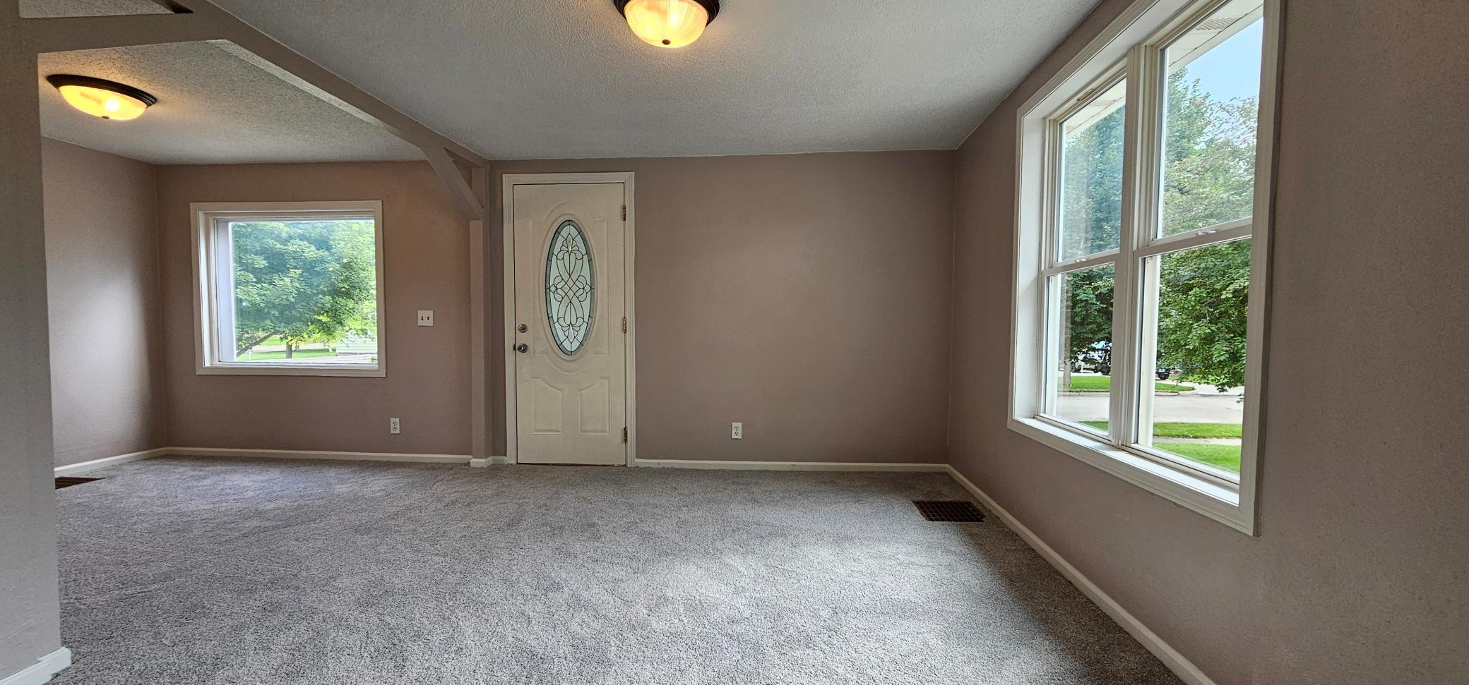 414 W Maple Avenue, Fergus Falls MN 56537 - Photo 4 of 23